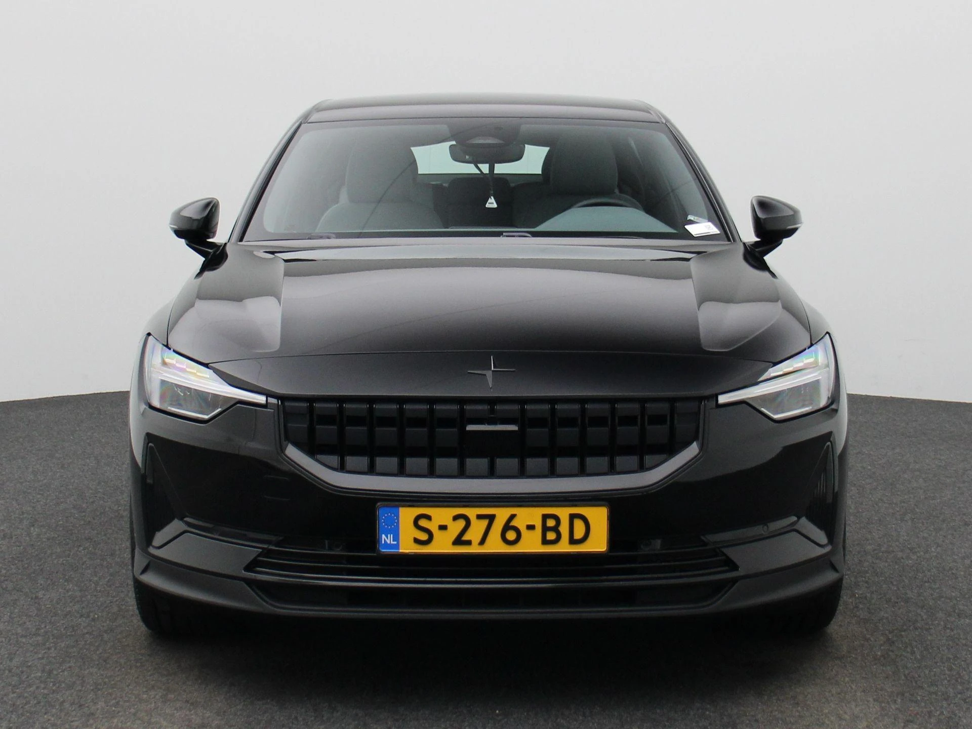 Polestar-2-image-2