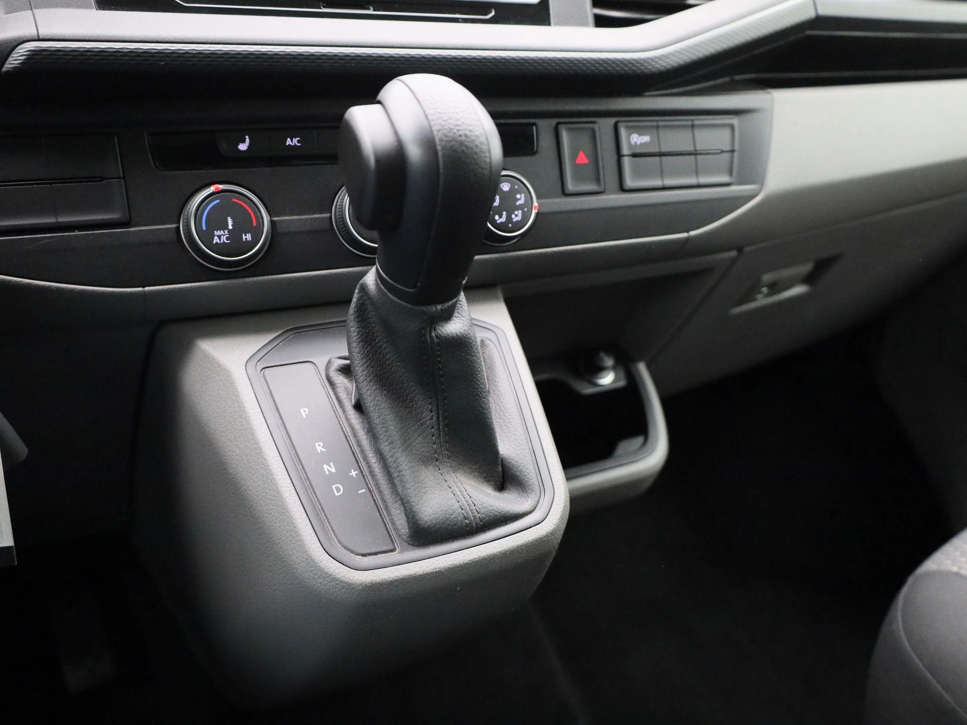 Volkswagen Transporter 2.0 TDI L1H1 150PK