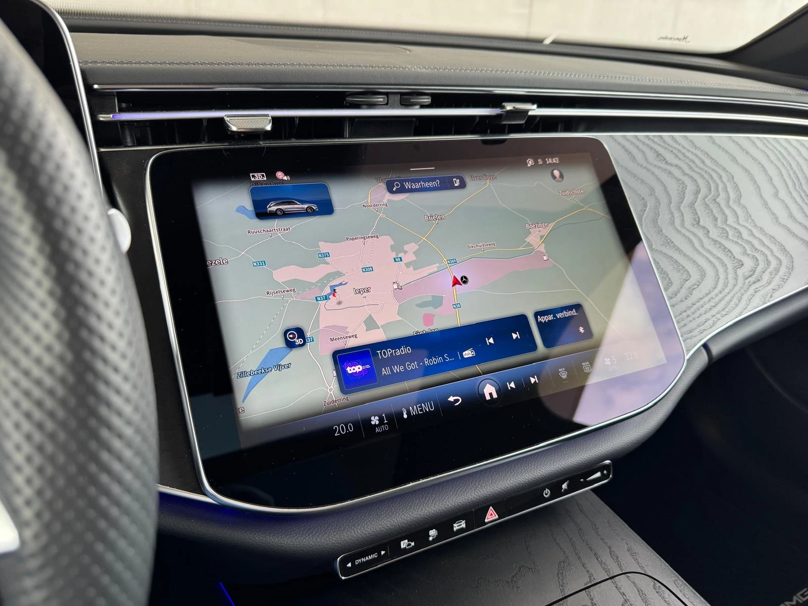 Mercedes-Benz E-Klasse 300 e AMG Line Break + PANO DAK + BURMESTER + DIGITAL LIGHT + NIGHTPACK