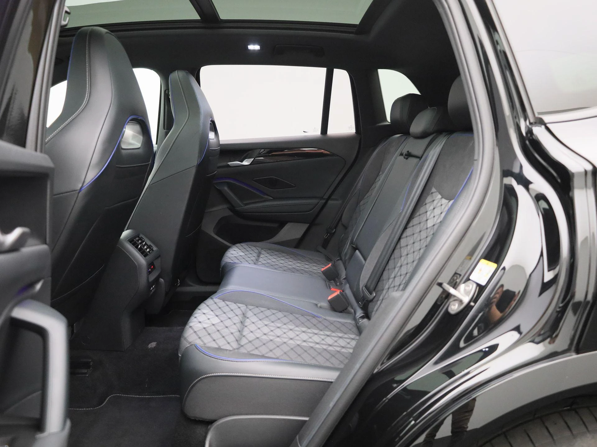 Volkswagen Tiguan 1.5 eHybrid R-Line Edition 204 PK|