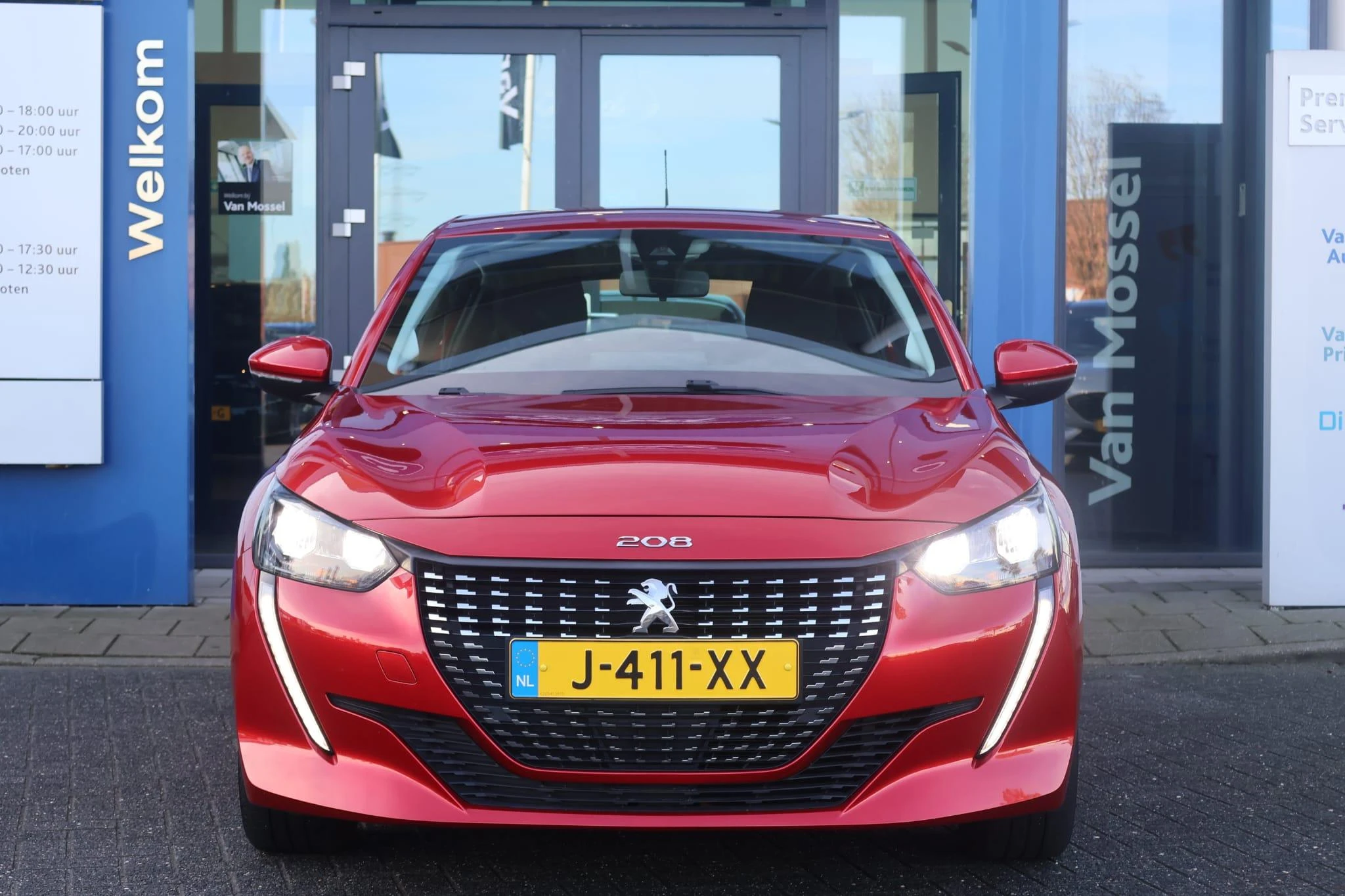 Peugeot-208-image-1