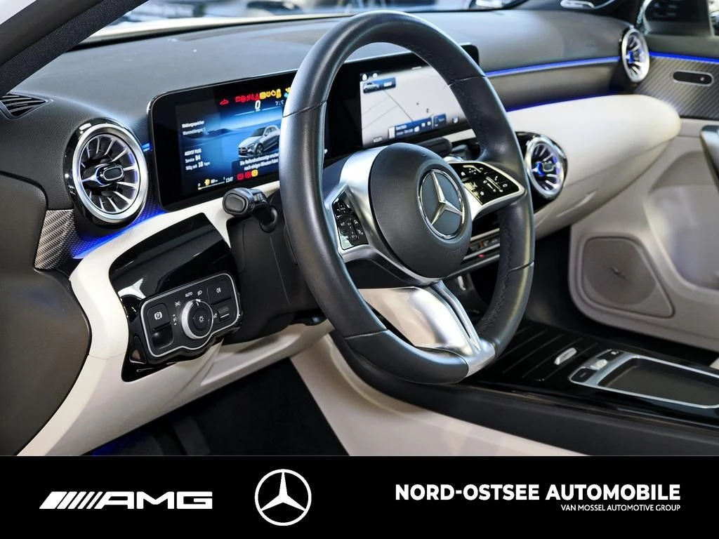 Mercedes-Benz A-Klasse 200 PROGRESSIVE PANO 360 BURMESTER NIGHT NAVI Progressive