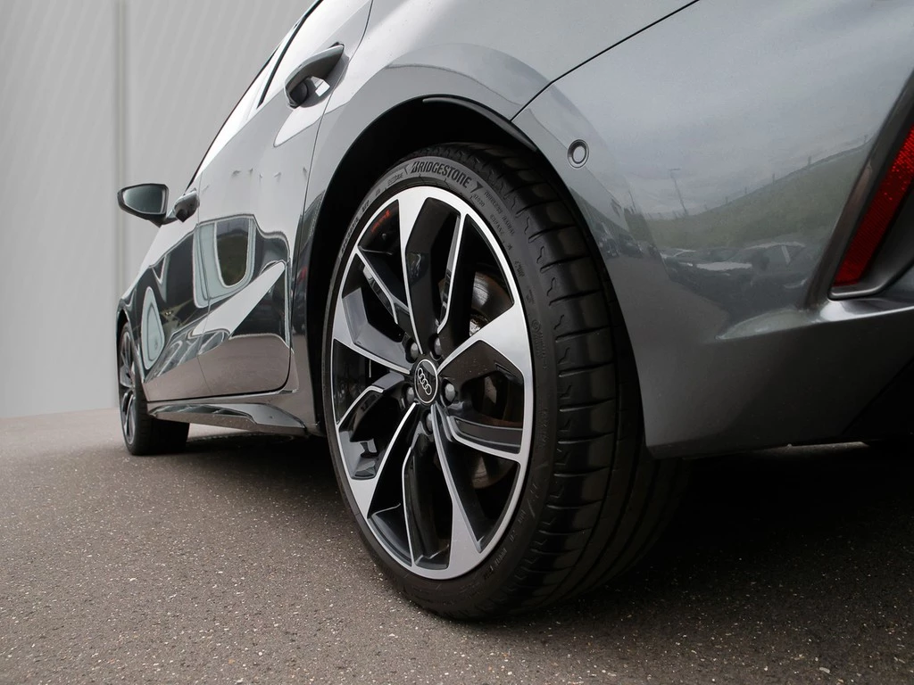 Audi S3 Sportback 2.0 TFSI SONOS Matrix ACC Kamera