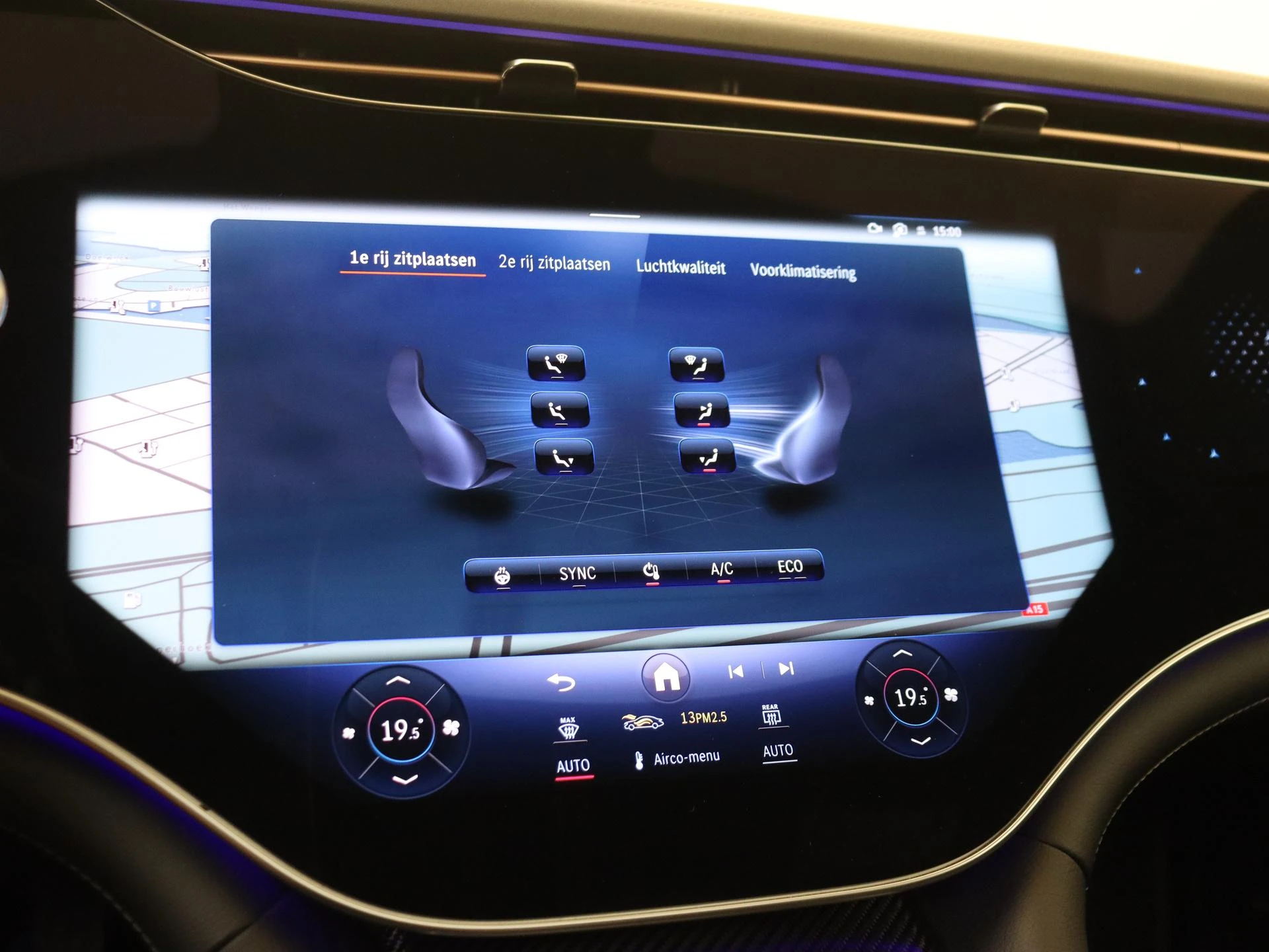 Mercedes-Benz-EQS-image-17