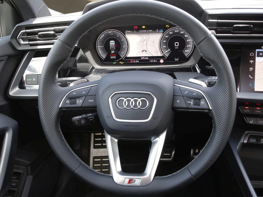 Audi A3 Sportback 45 TFSI e S line 18"|LEDER|PANO|SHZ|RFK|
