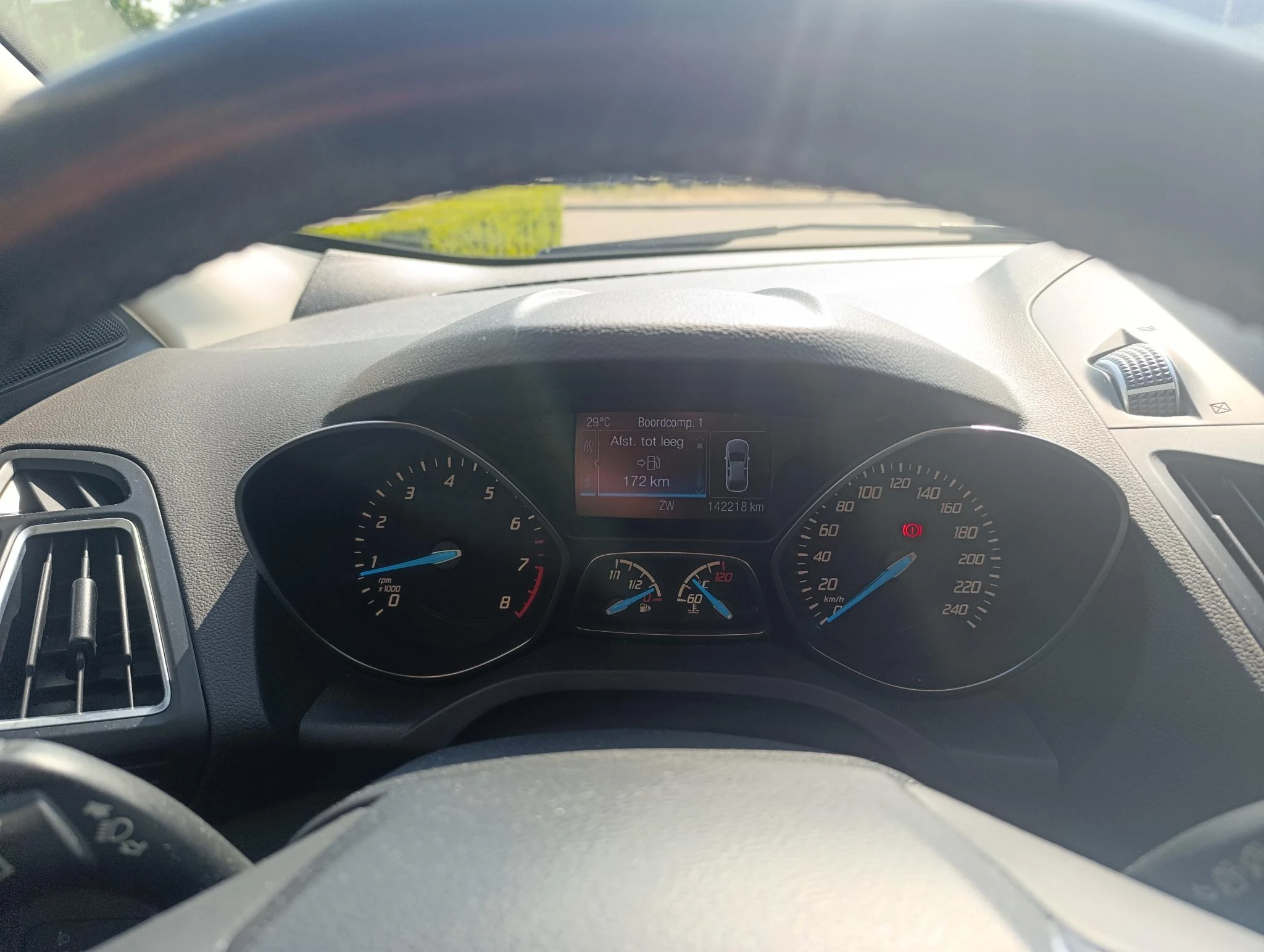 Ford-Kuga-image-15