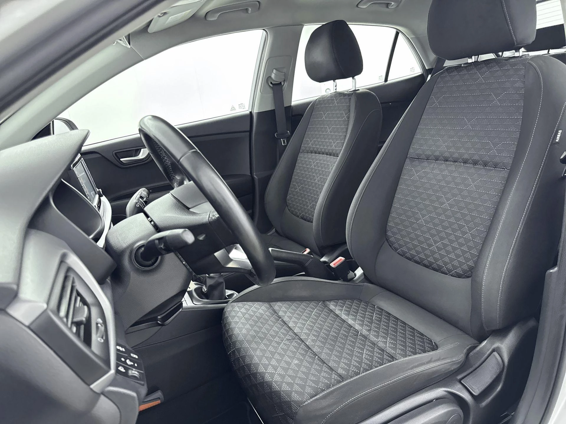 Kia-Rio-image-25