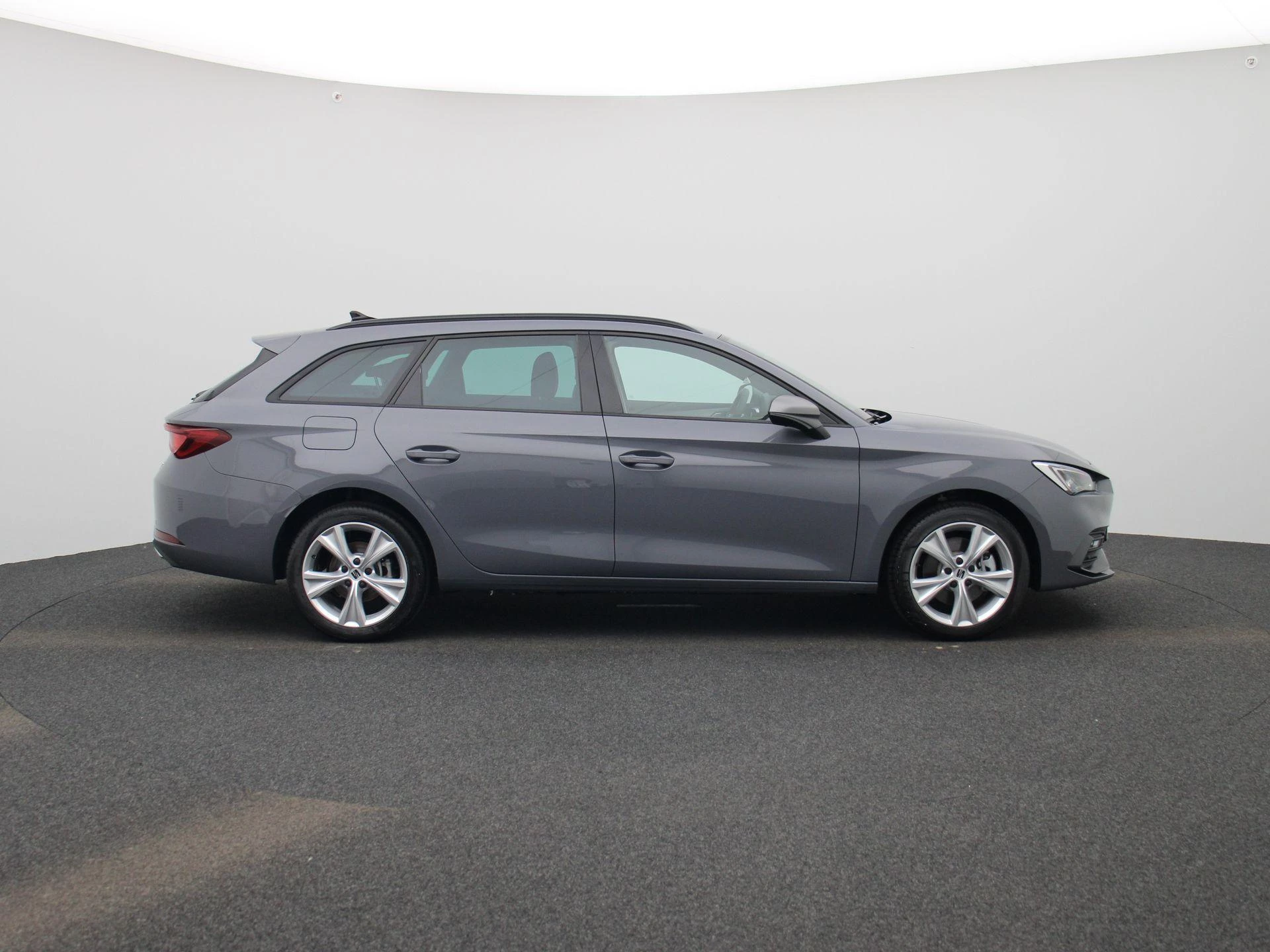 SEAT Leon Sportstourer 1.5 TSI e-Hybrid FR Business