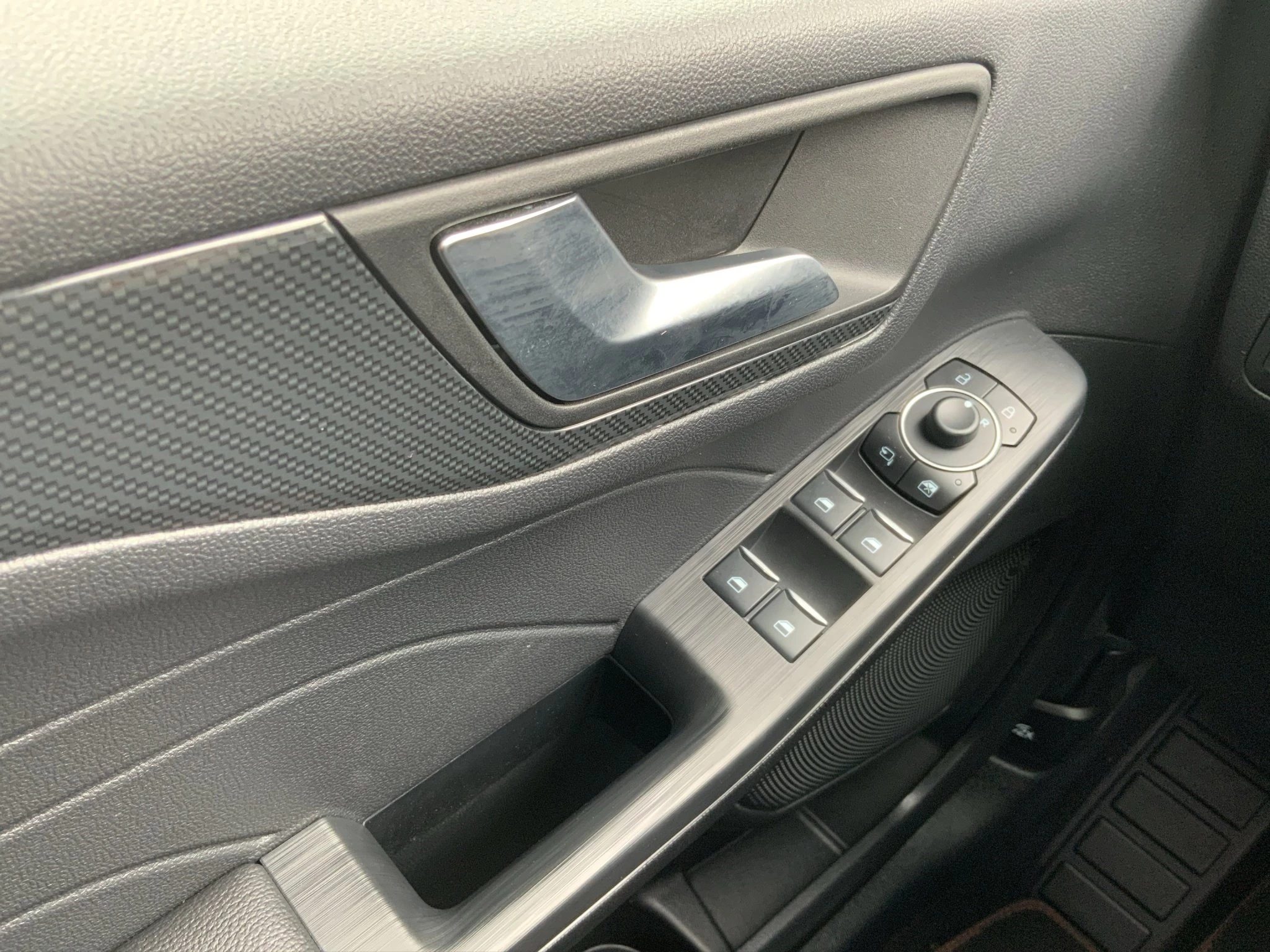 Ford Kuga ST-Line X*PANO*AHK*KAM*ACC*NAVI*SOUND-SYS.