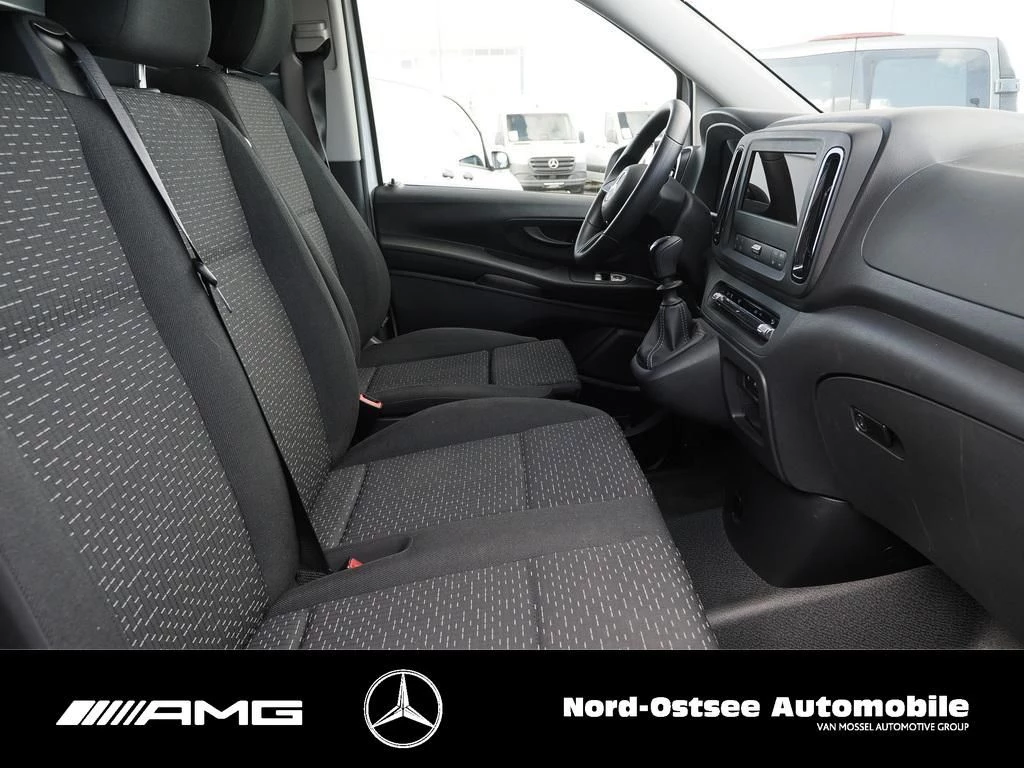 Mercedes-Benz-Vito-image-9