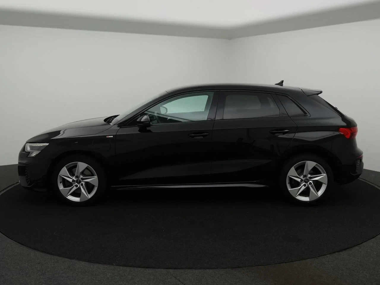 Audi-A3-image-2