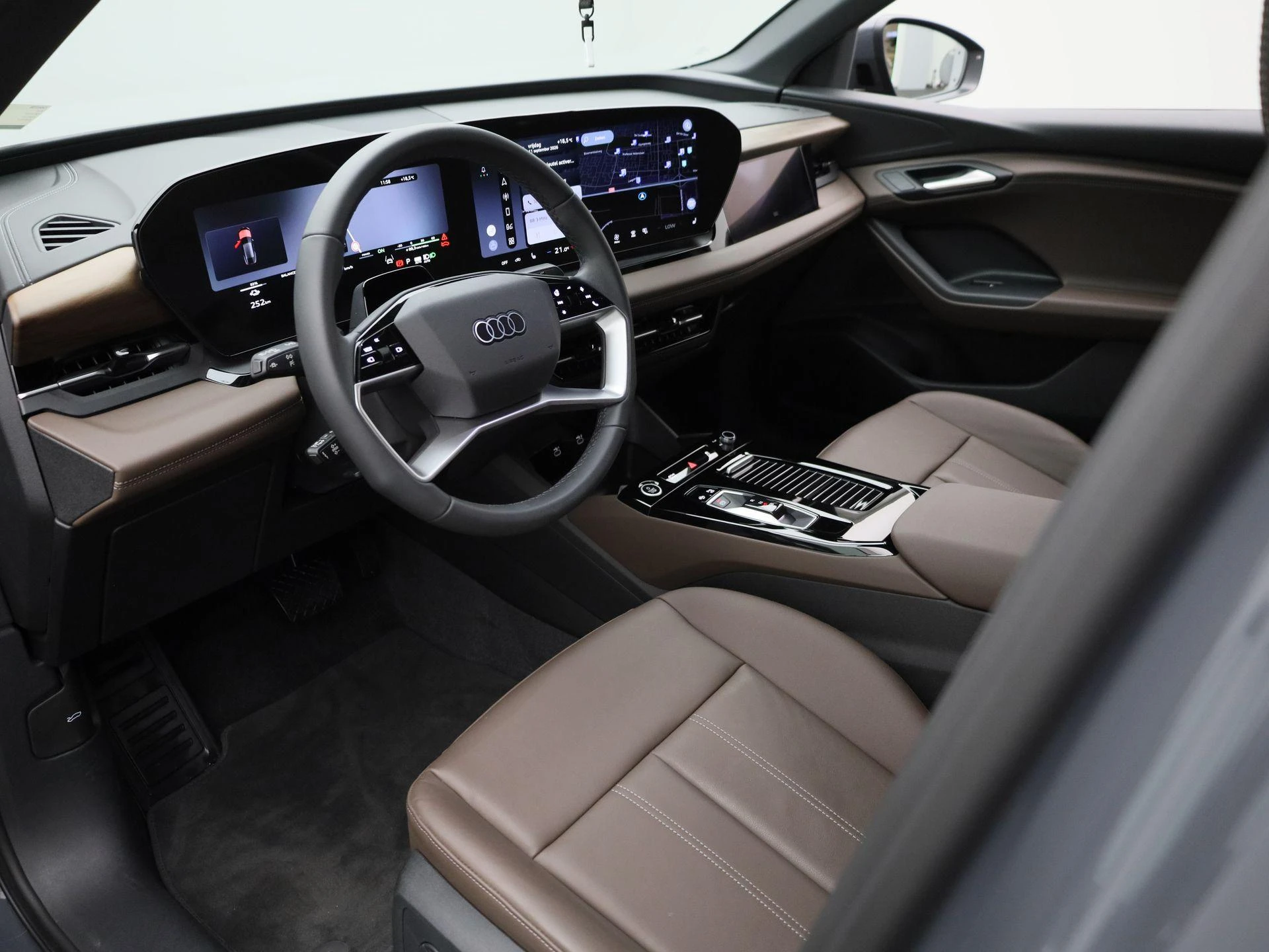 Audi-Q6 e-tron-image-16
