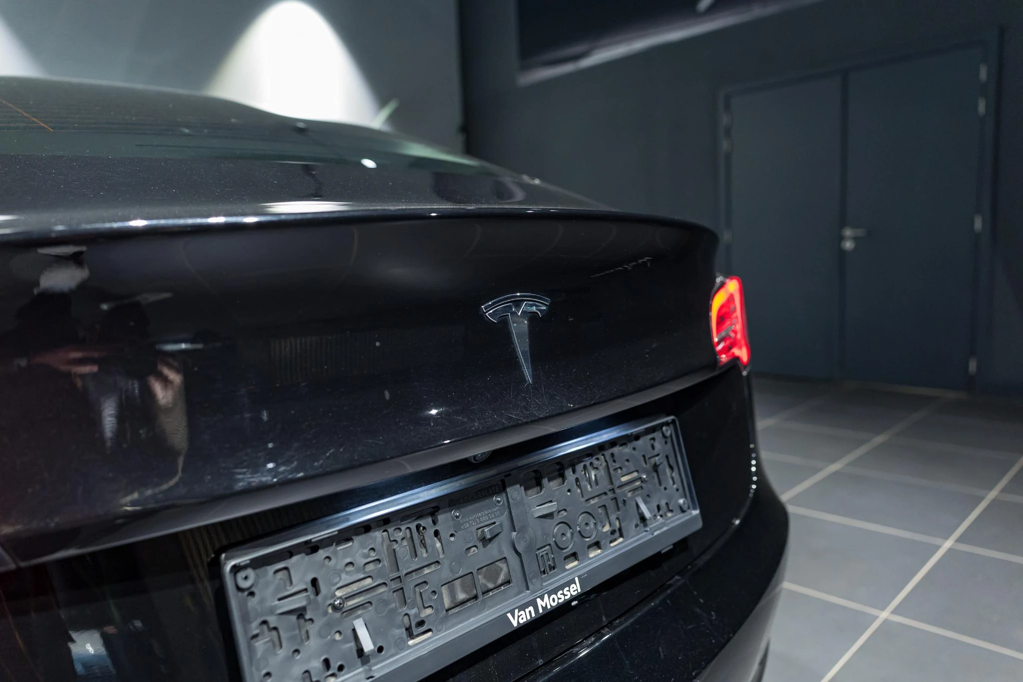 Tesla-Model 3-image-18