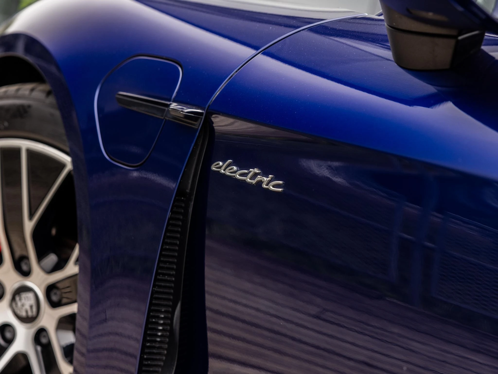 Porsche-Taycan-image-9