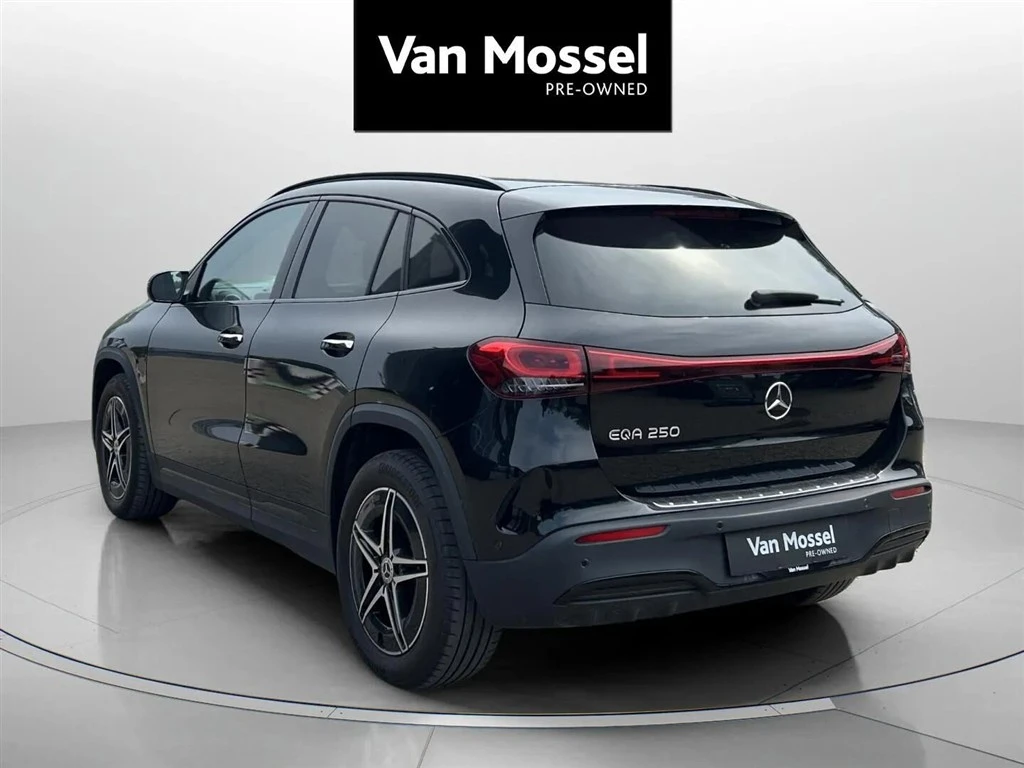 Mercedes-Benz-EQA-image-6
