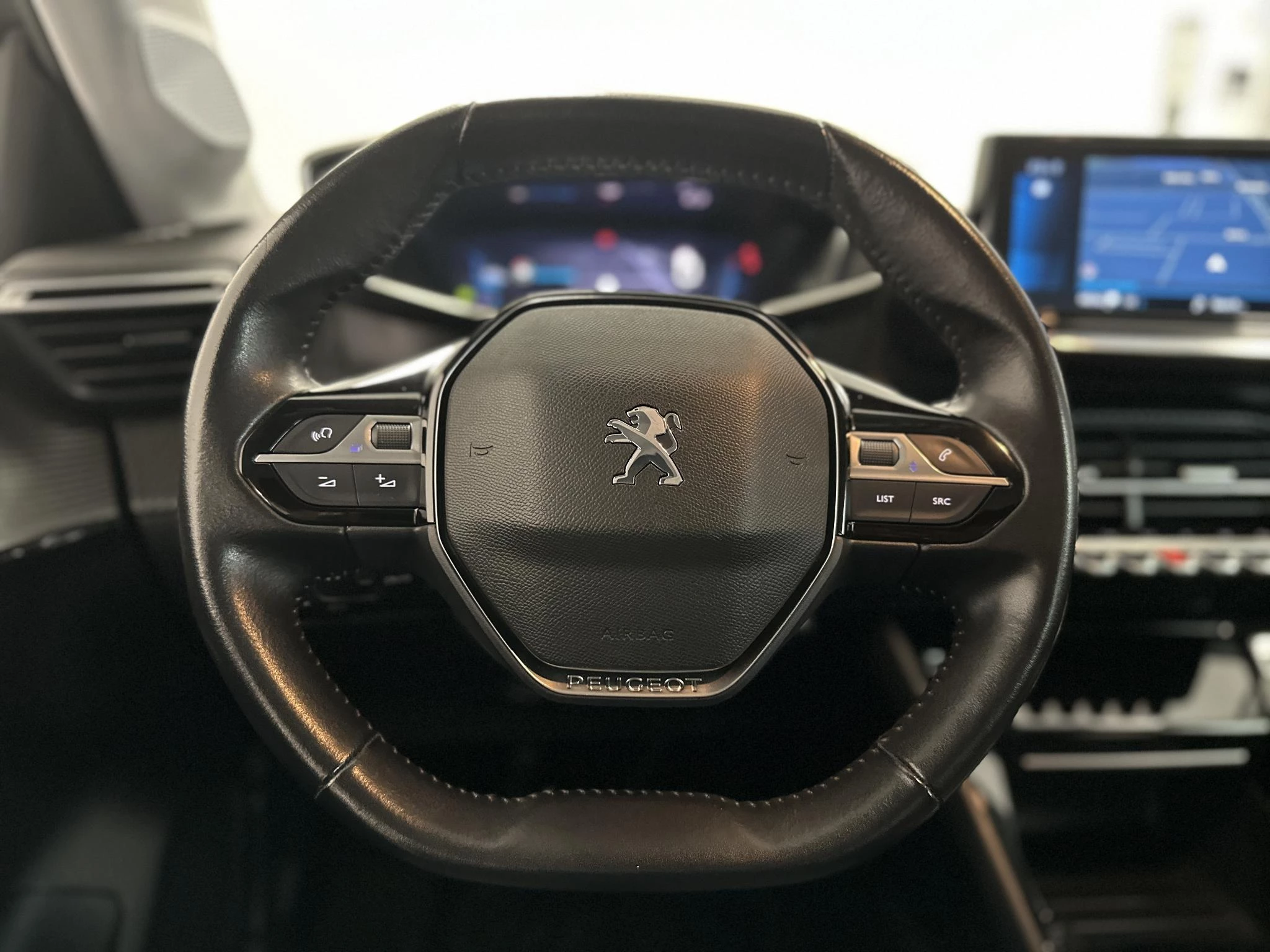 Peugeot-208-image-10