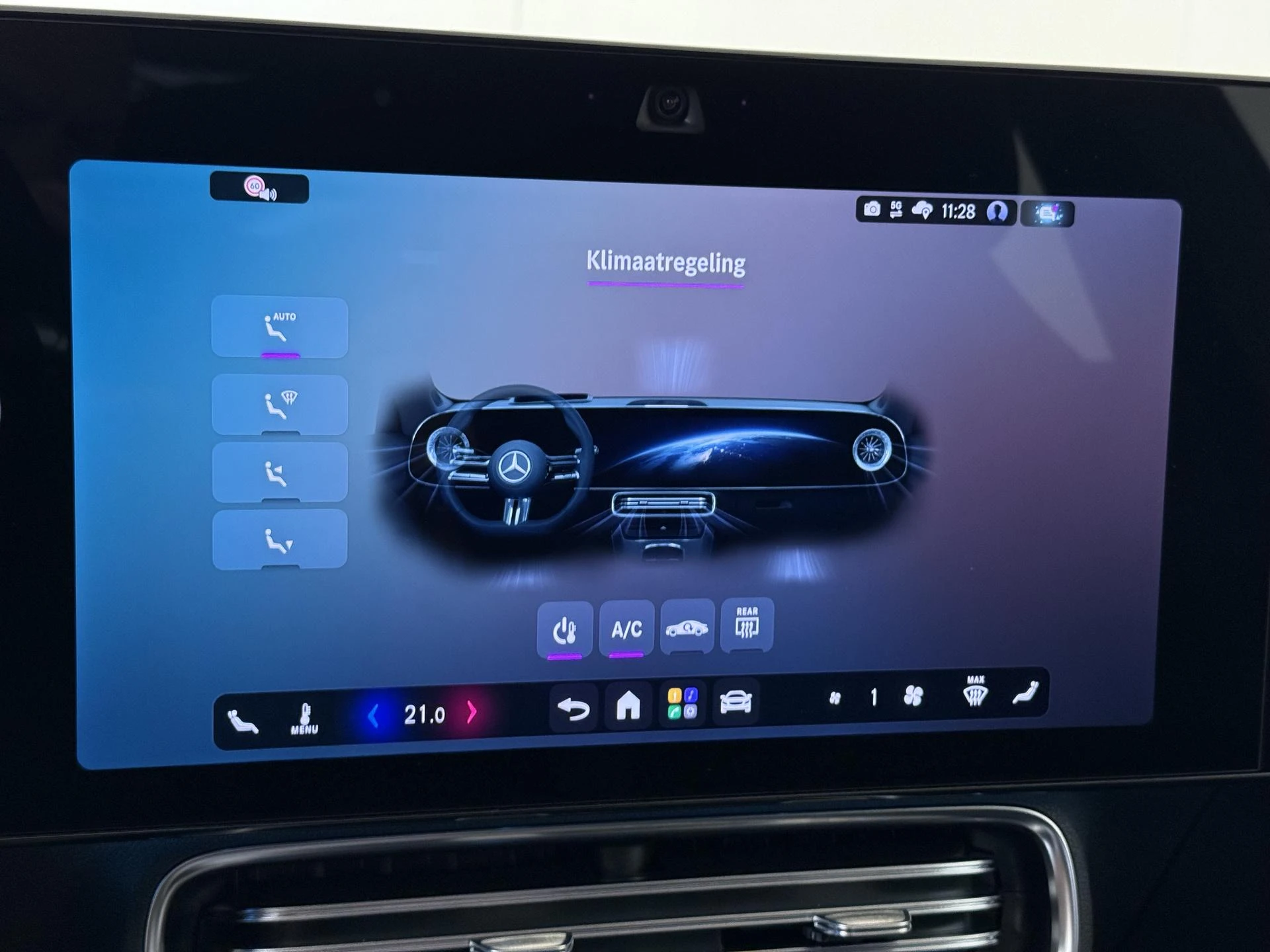 Mercedes-Benz-CLA-image-17