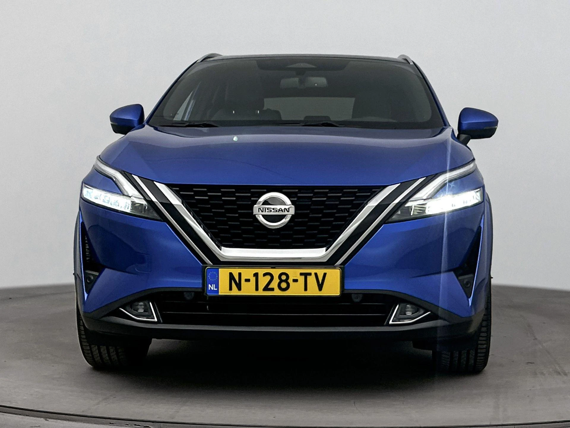 Nissan-QASHQAI-image-4