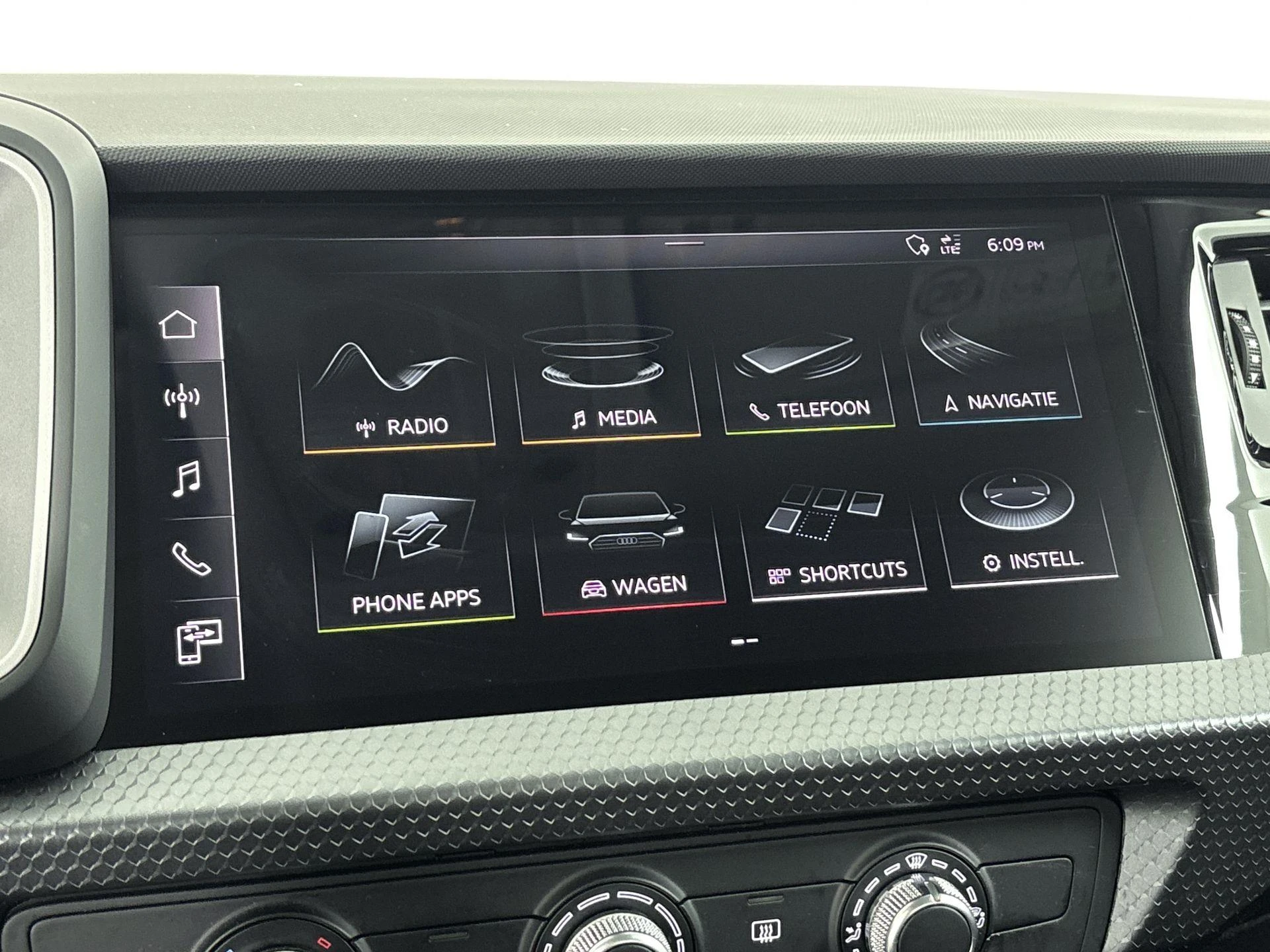 Audi-A1 Sportback-image-6