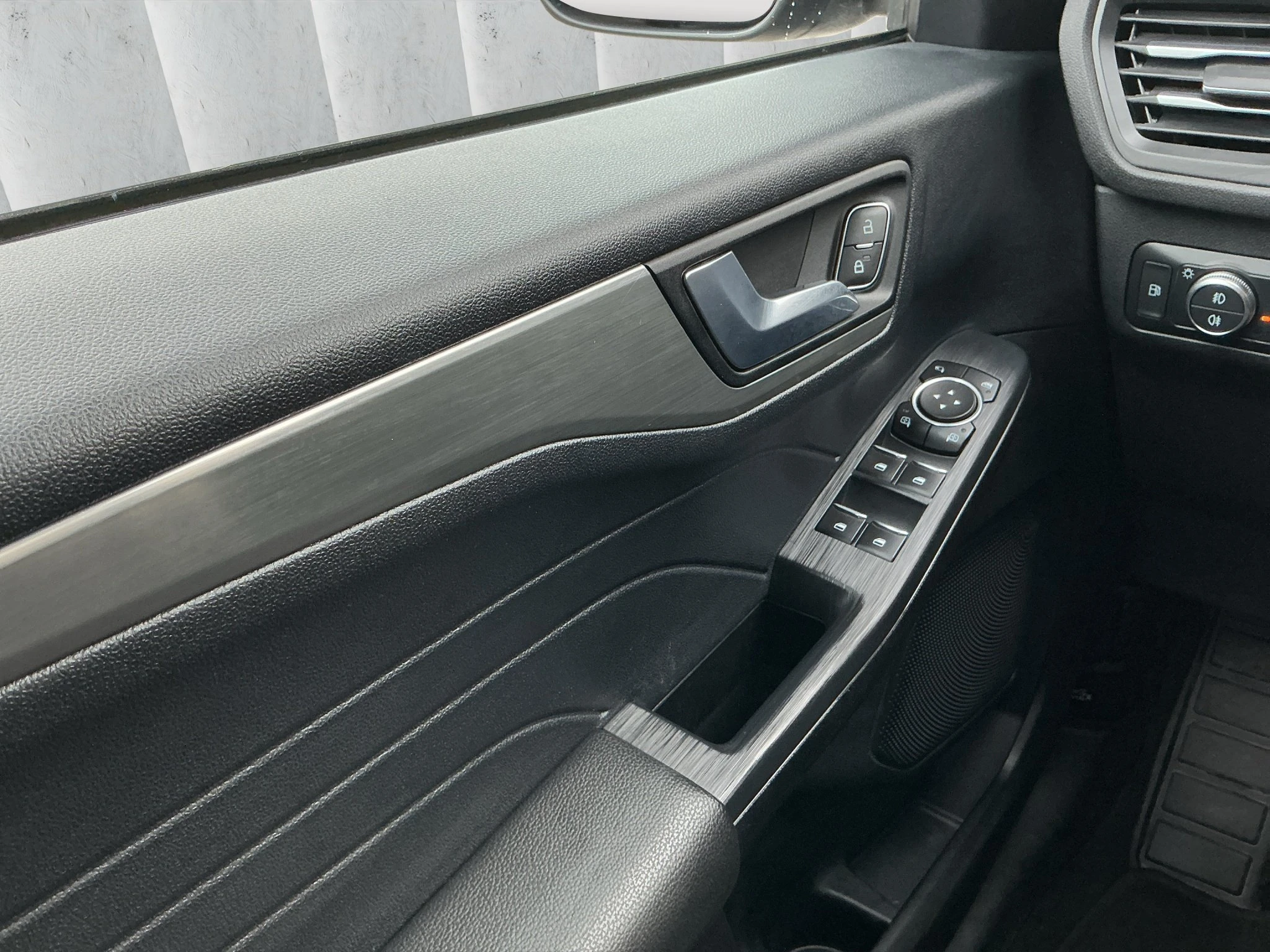 Ford-Kuga-image-15