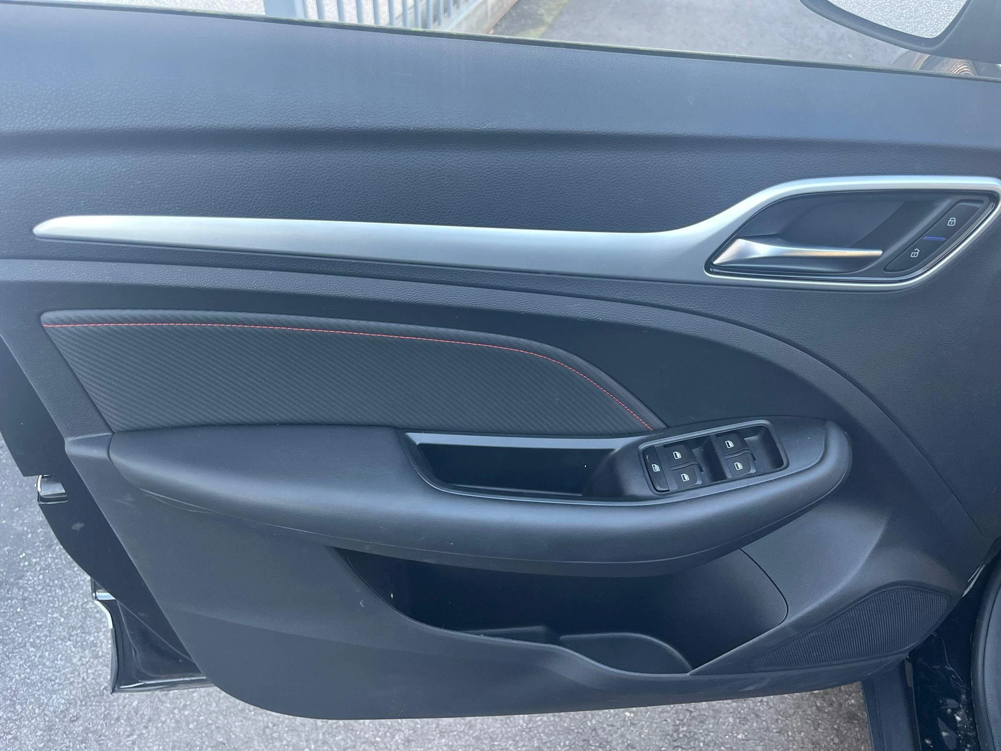 MG ZS ICE 1.0 AT LUXURY FWD