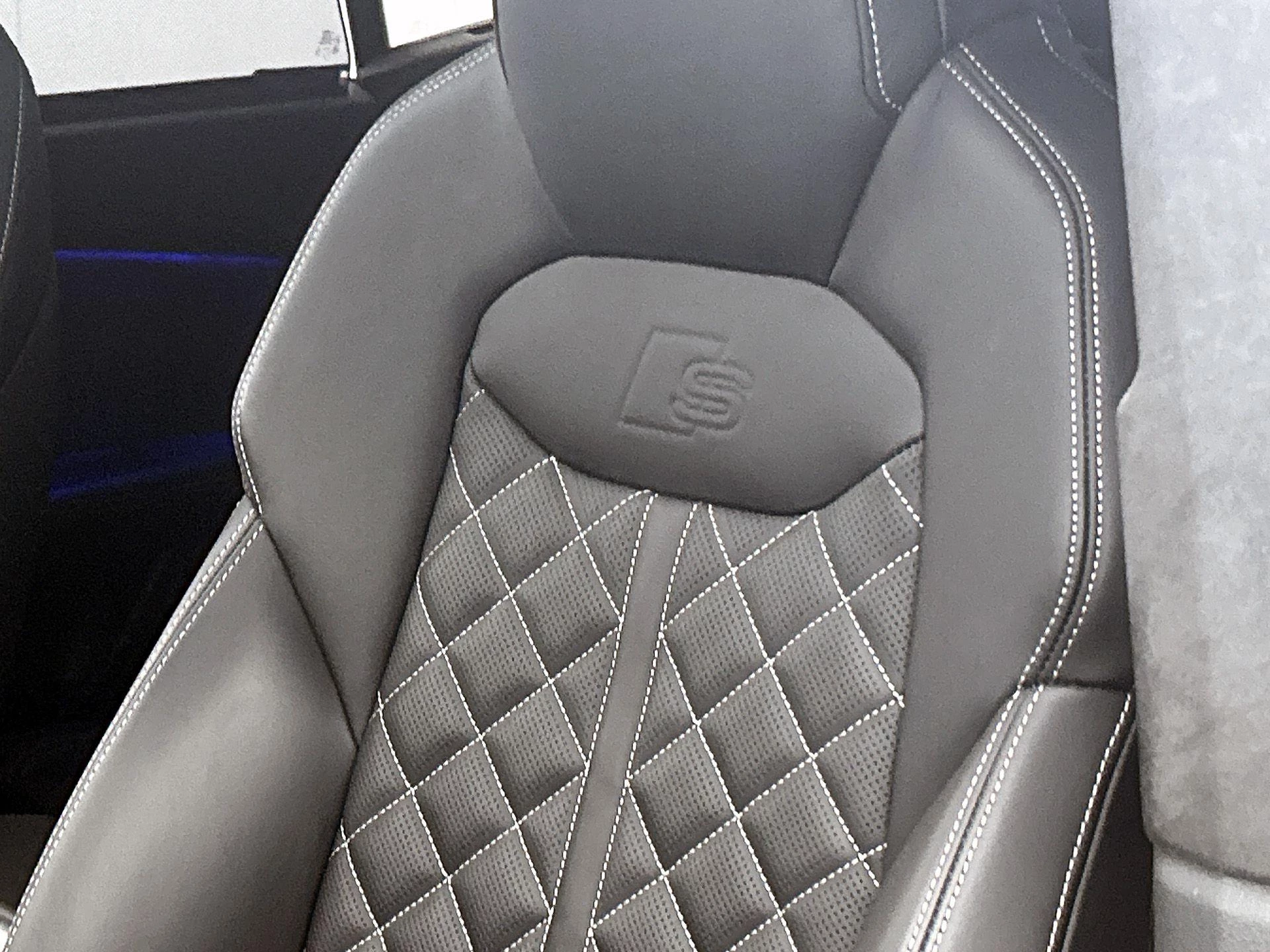 Audi Q8 60 TFSI e quattro Pro Line S Competition