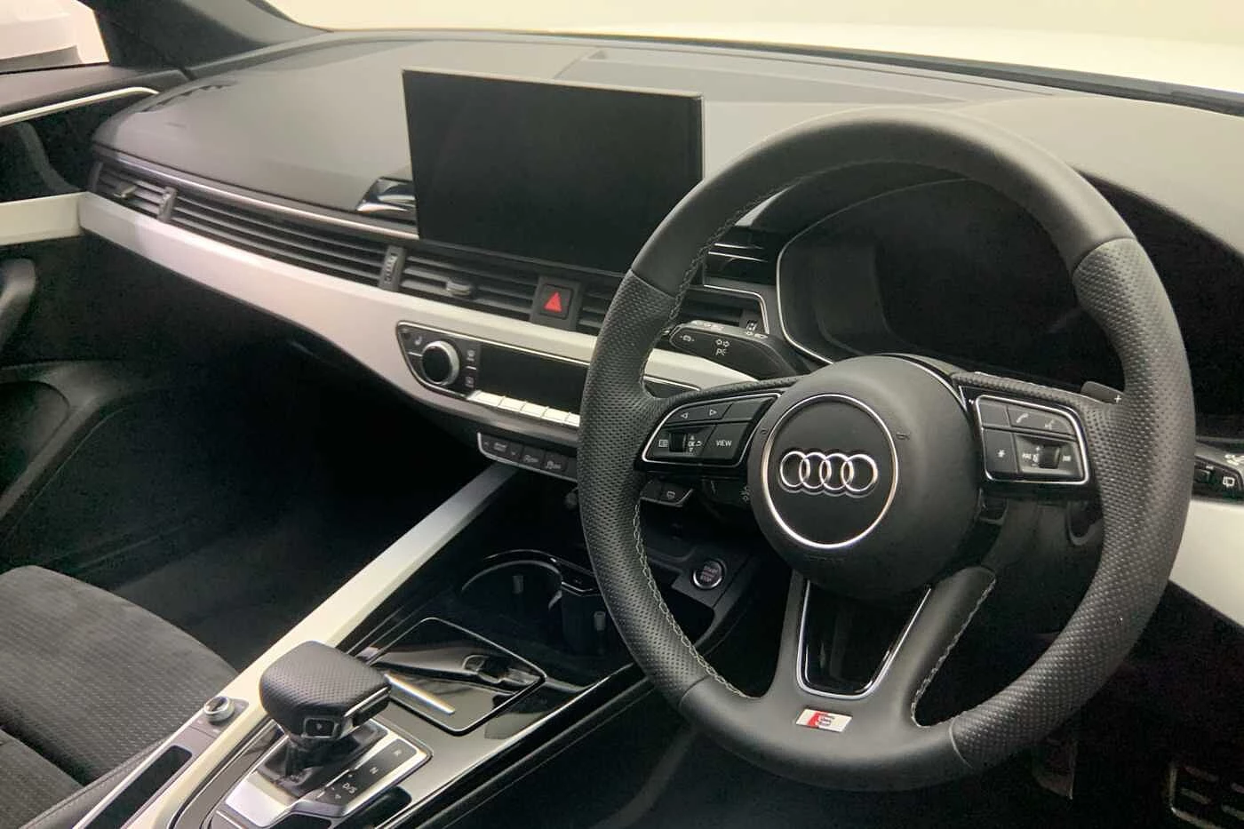Audi-A4-image-5