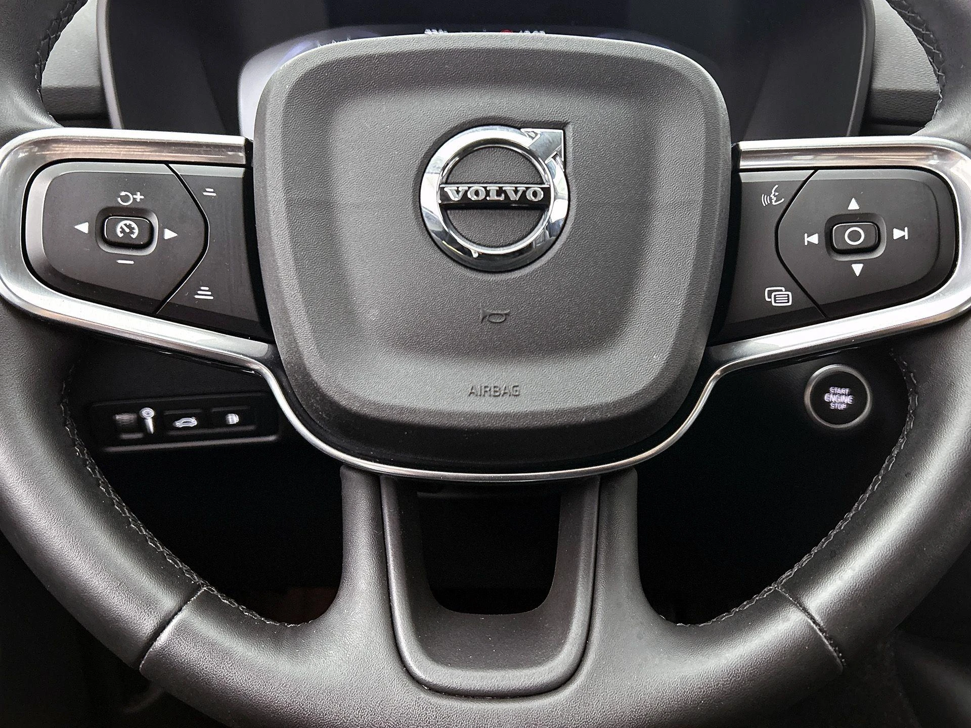 Volvo-XC40-image-35
