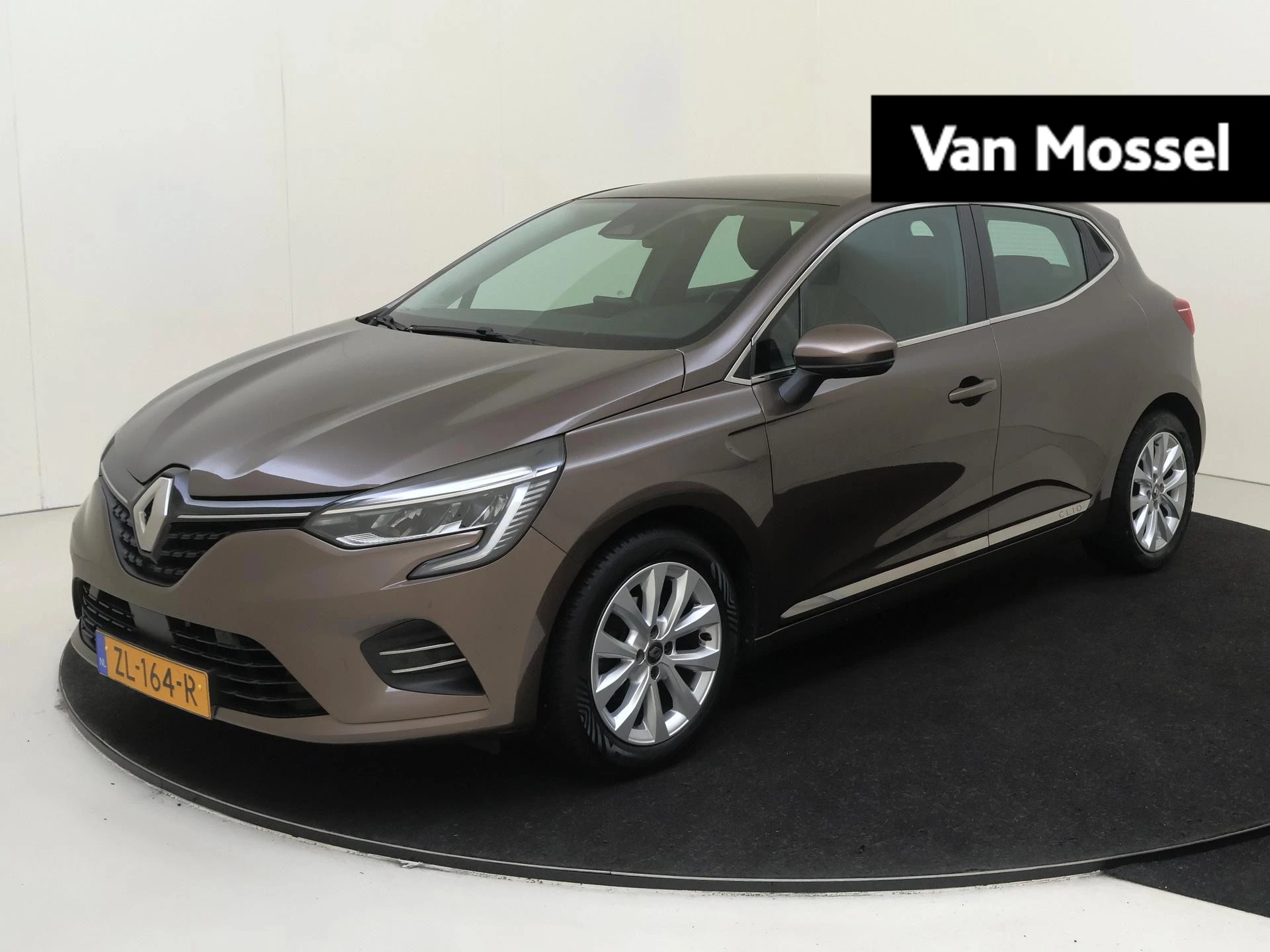 Renault-Clio-image-0