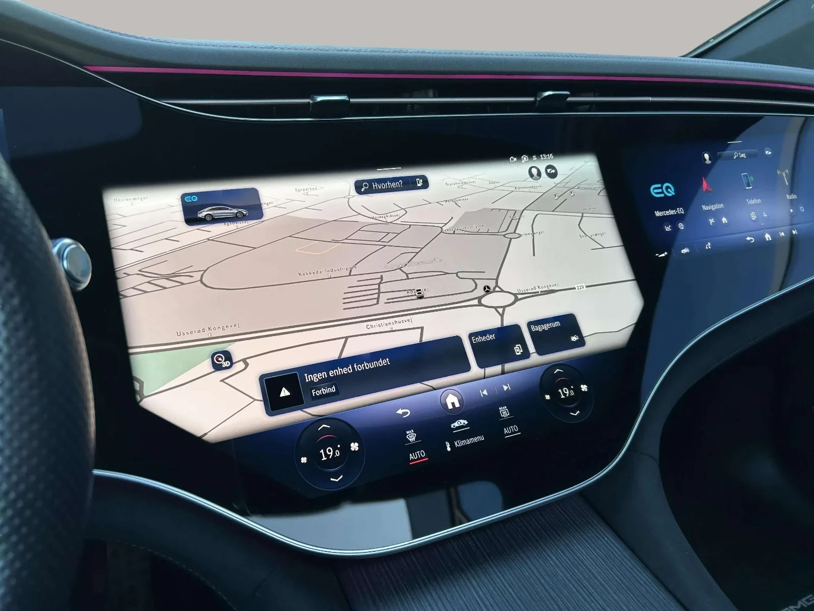Mercedes-Benz-EQS-image-17