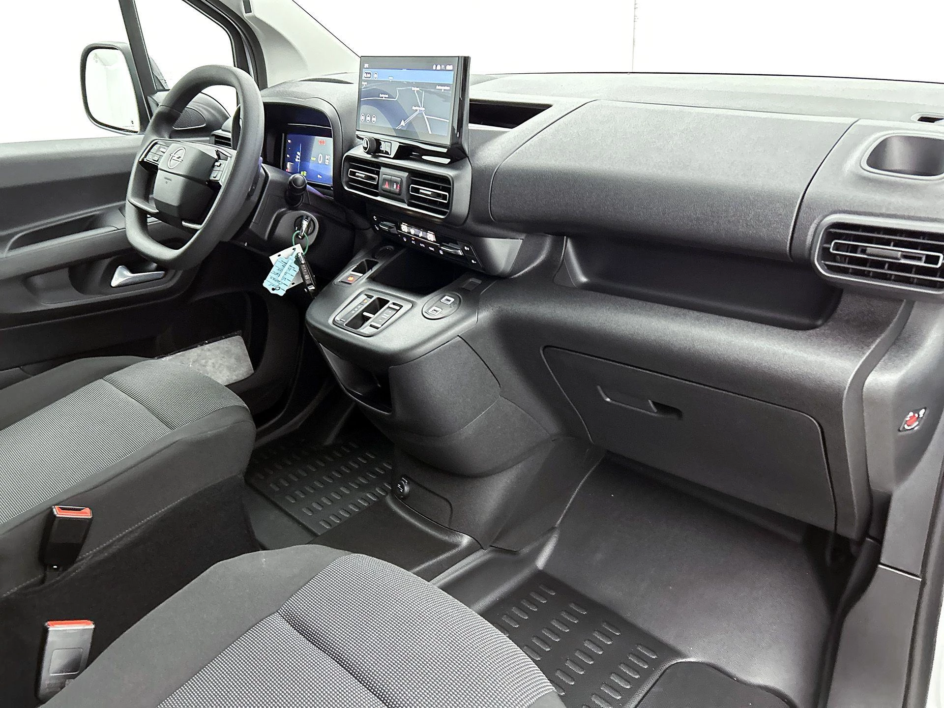 Opel-Combo-e-image-23