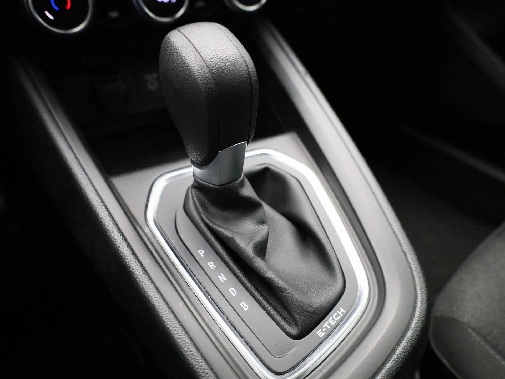 Renault-Clio-image-24