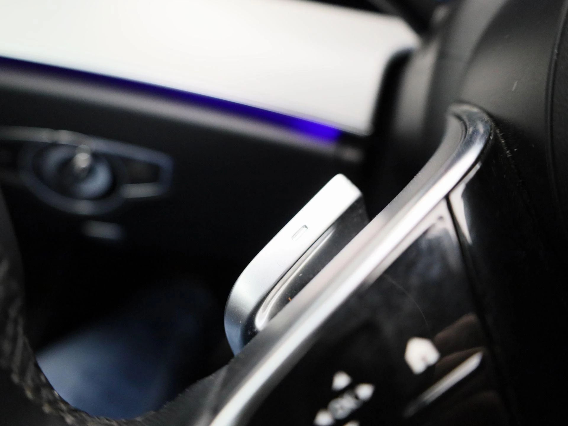 Mercedes-Benz-E-Klasse-image-23