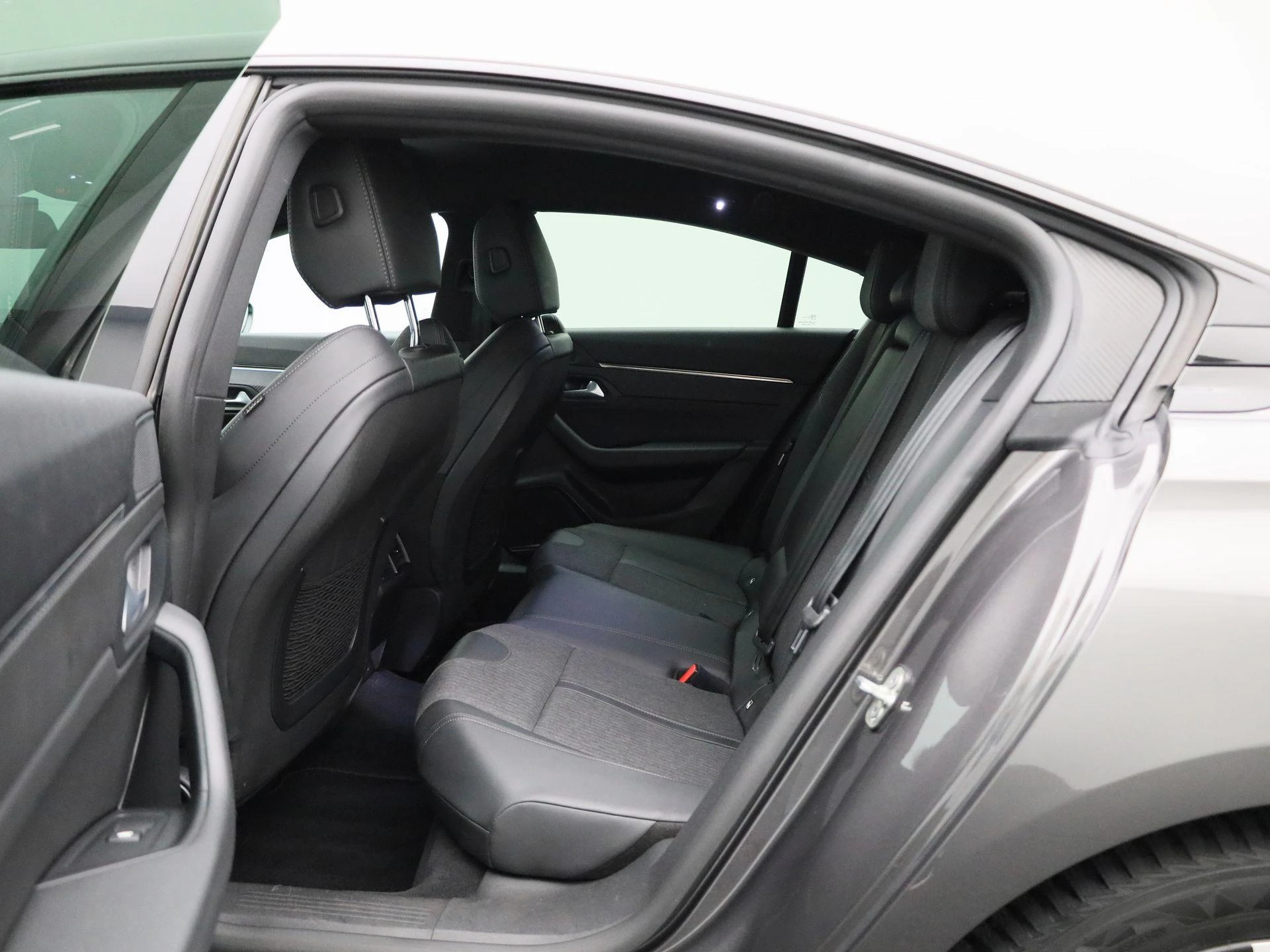 Peugeot-508-image-9