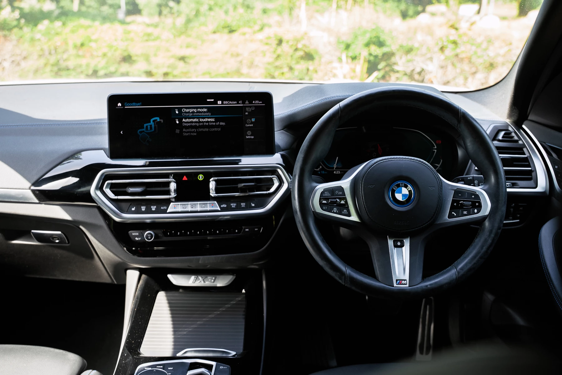 BMW-iX3-image-8