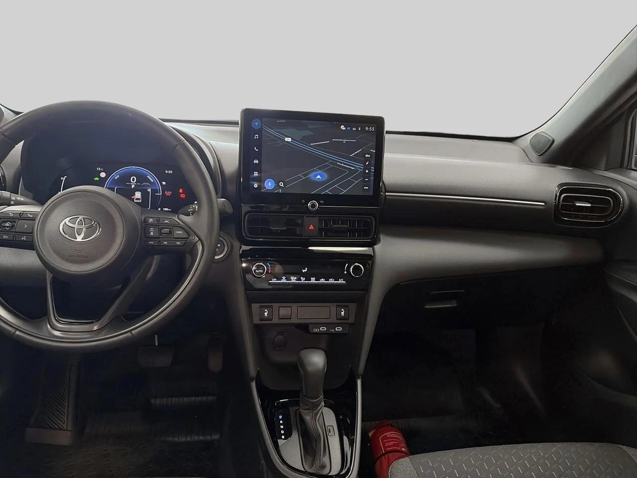 Toyota-Yaris Cross-image-12