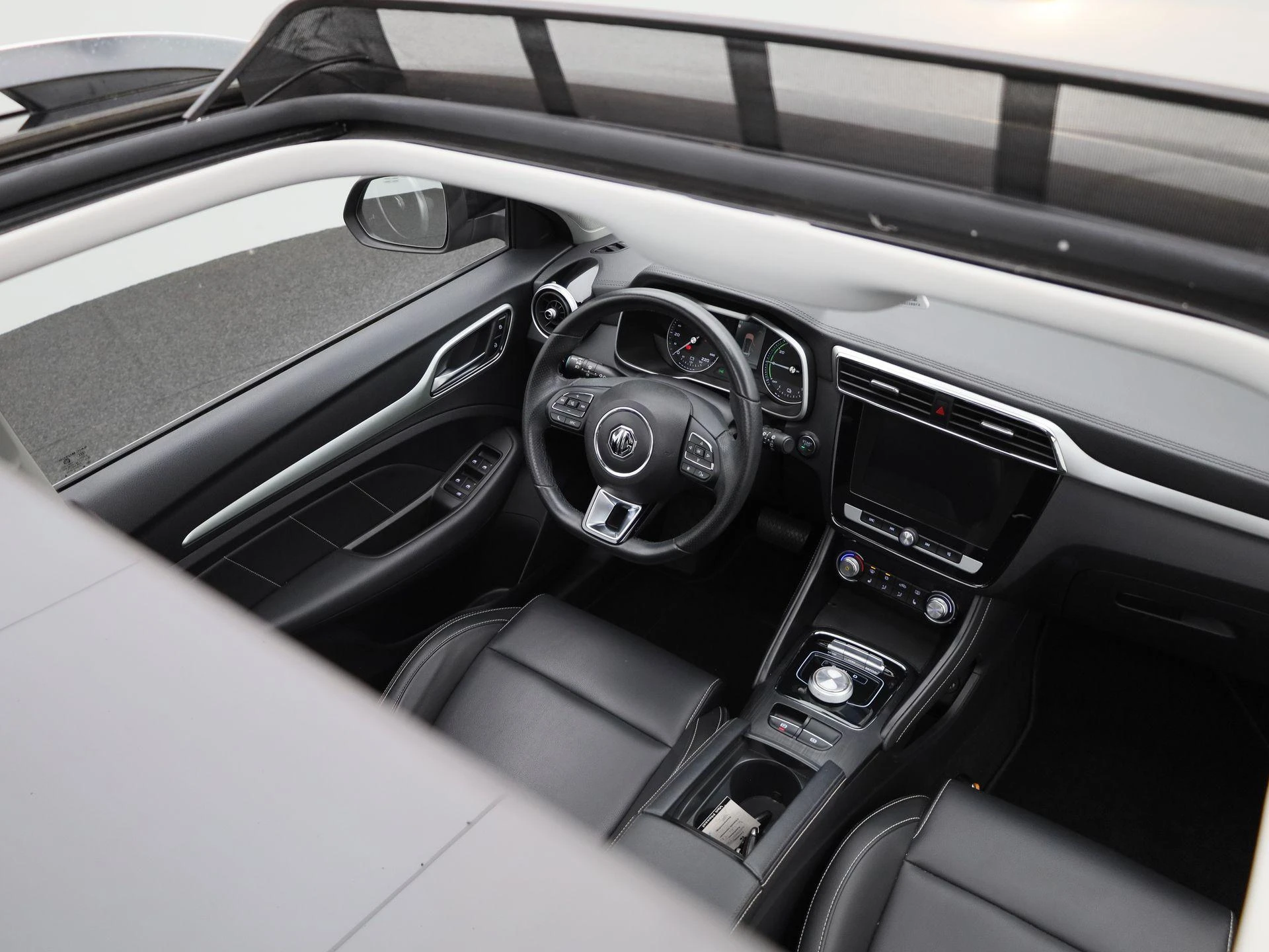 MG-ZS EV-image-34