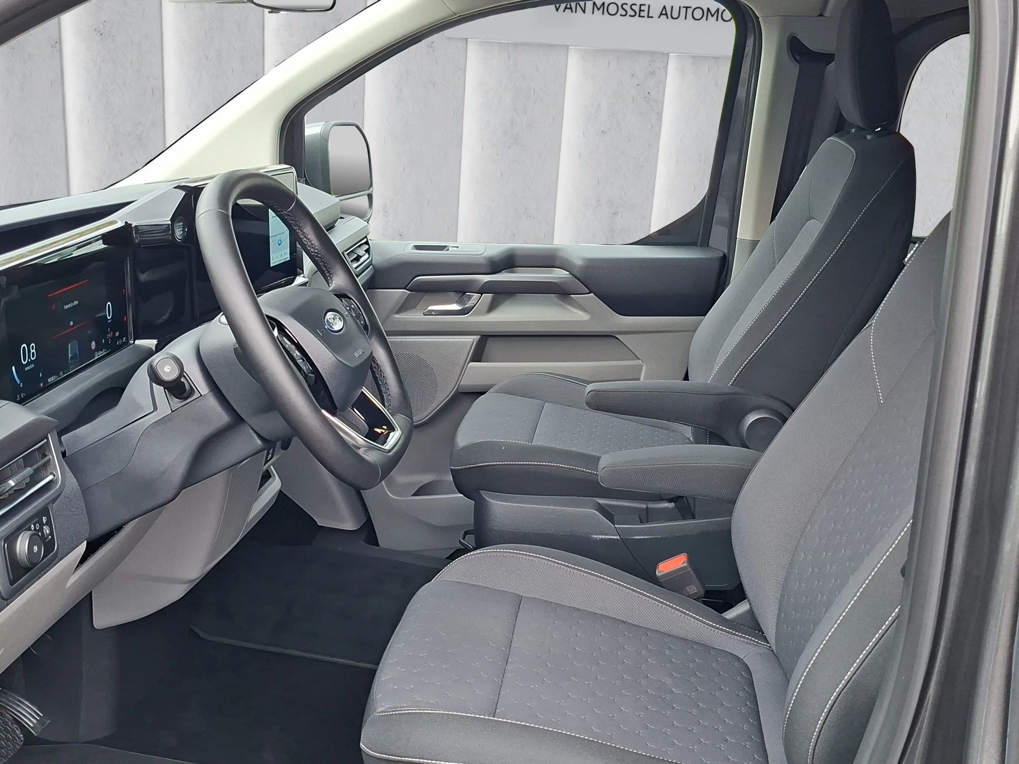Ford-Tourneo Custom-image-9