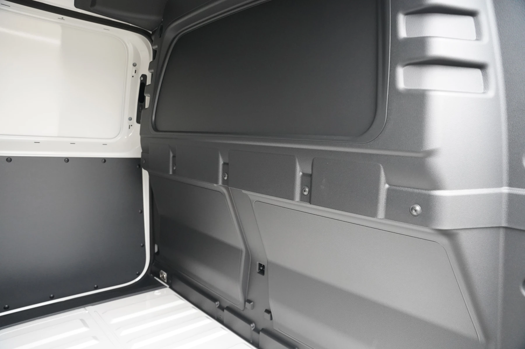 Volkswagen-Caddy-image-9
