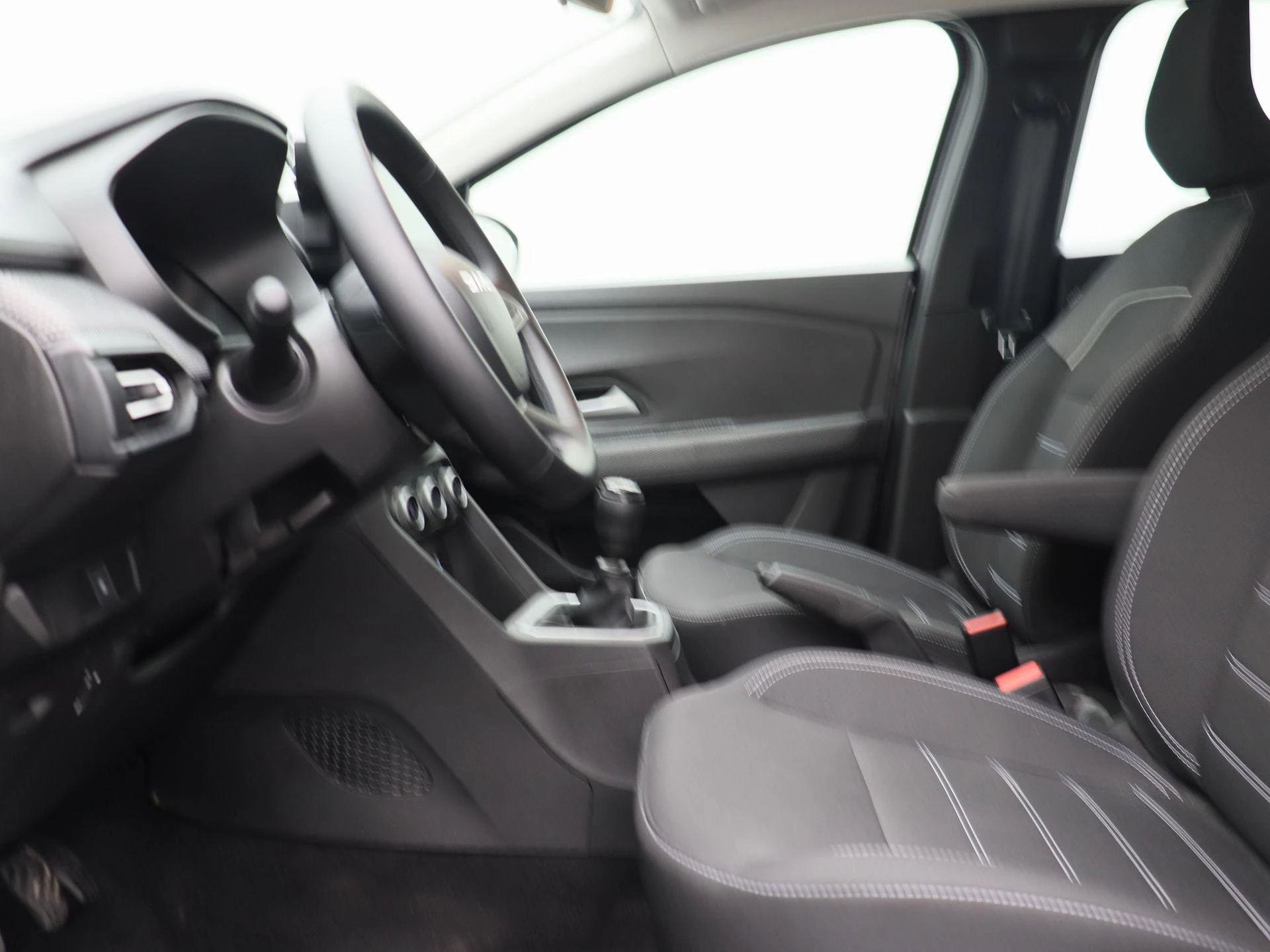 Dacia-Sandero-image-12