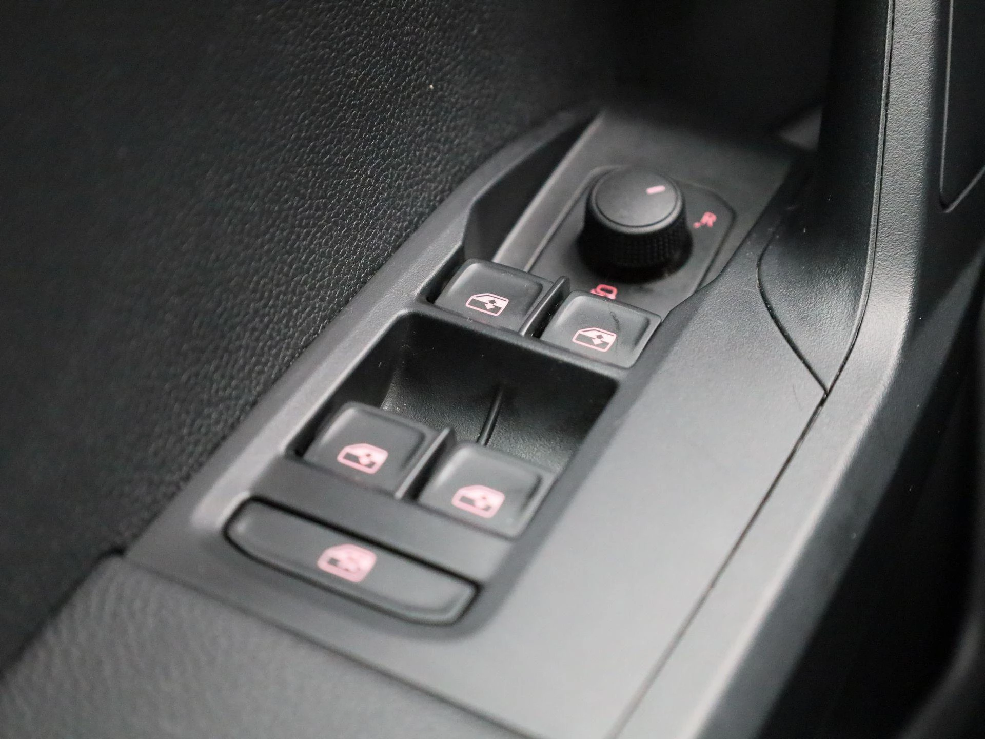 SEAT Ibiza 5D 1.0 MPI 80pk S&S Move+ PDC V+A | Carplay | Cruise