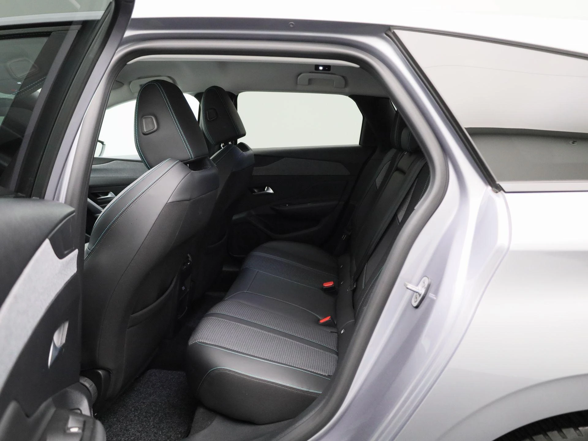 Peugeot-308-image-9