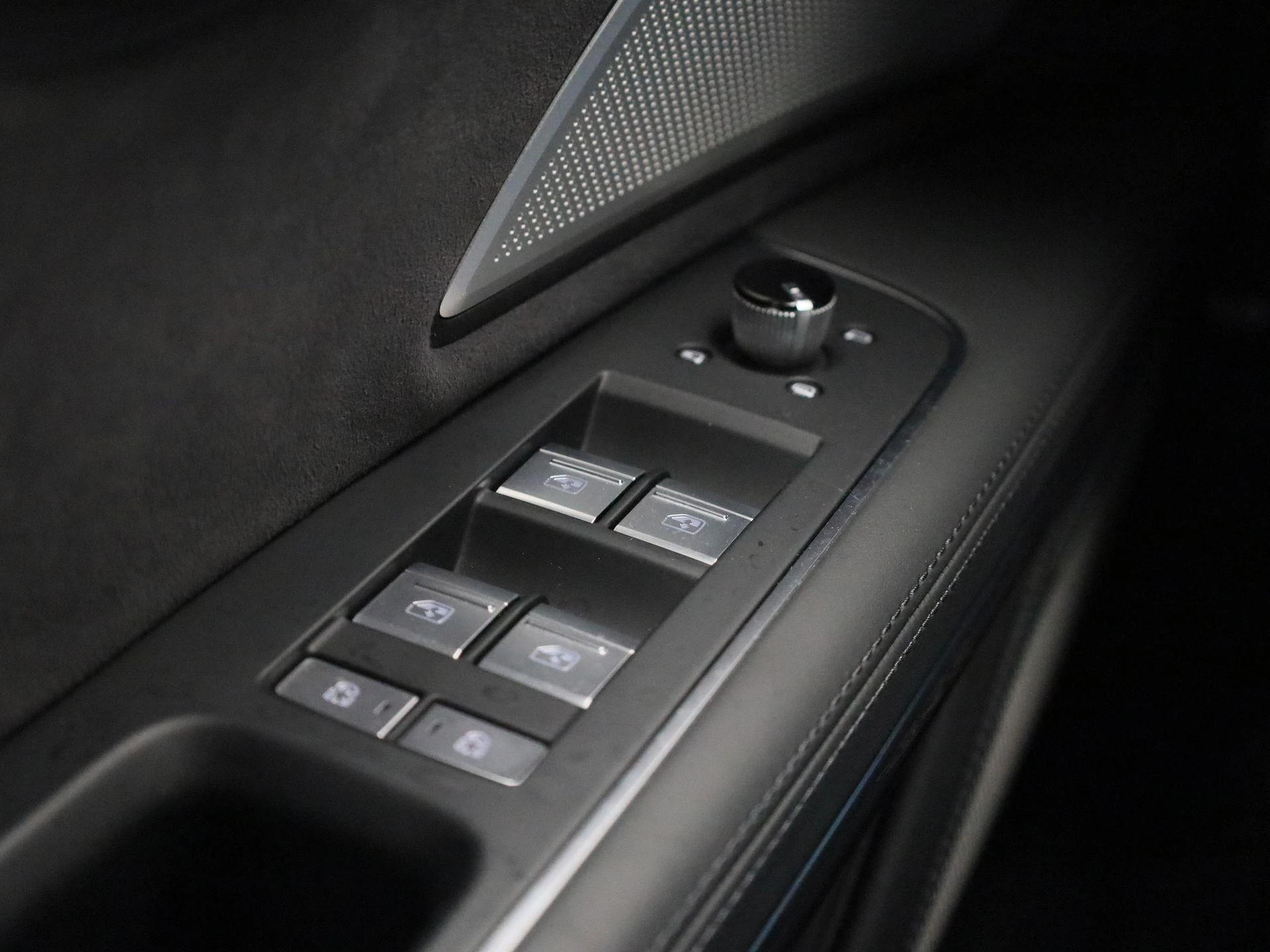 Audi-A8-image-42