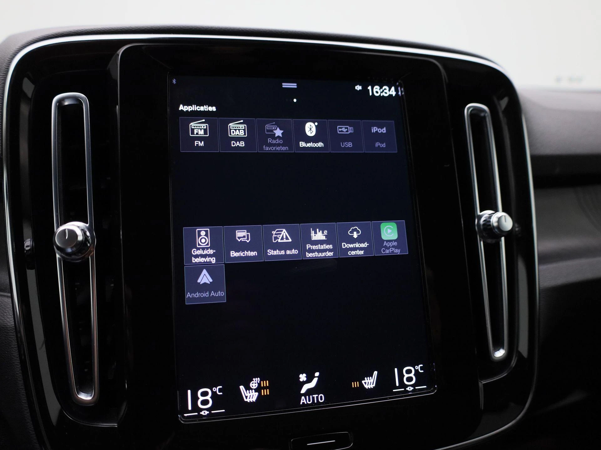 Volvo-XC40-image-31