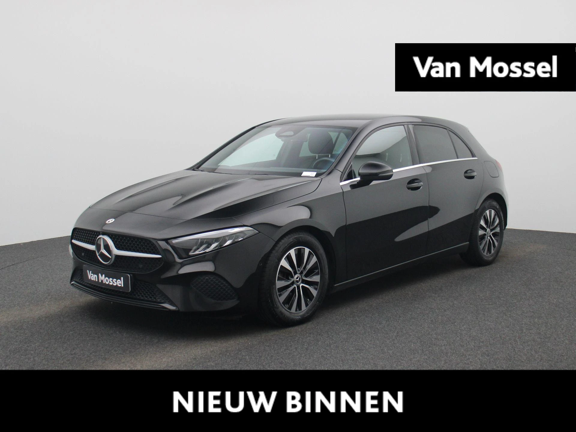 Mercedes-Benz-A-Klasse-image-0