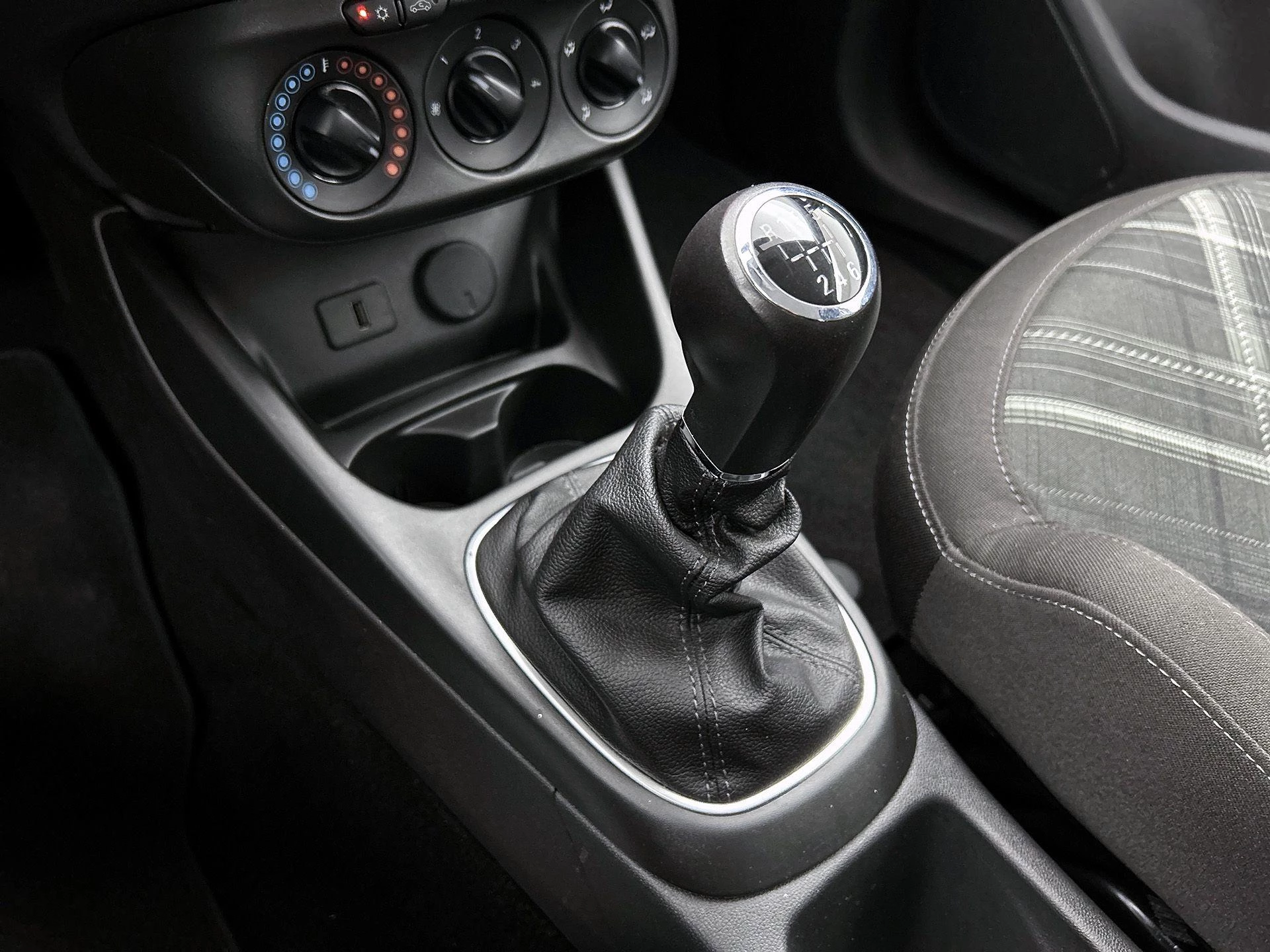 Opel-Corsa-image-20