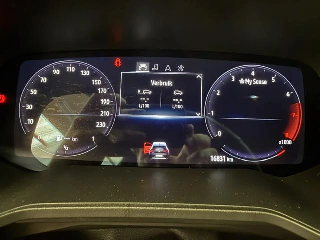 Renault-Clio-image-9
