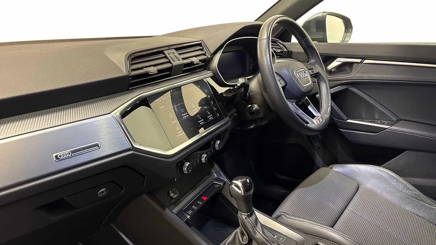 Audi-Q3-image-29