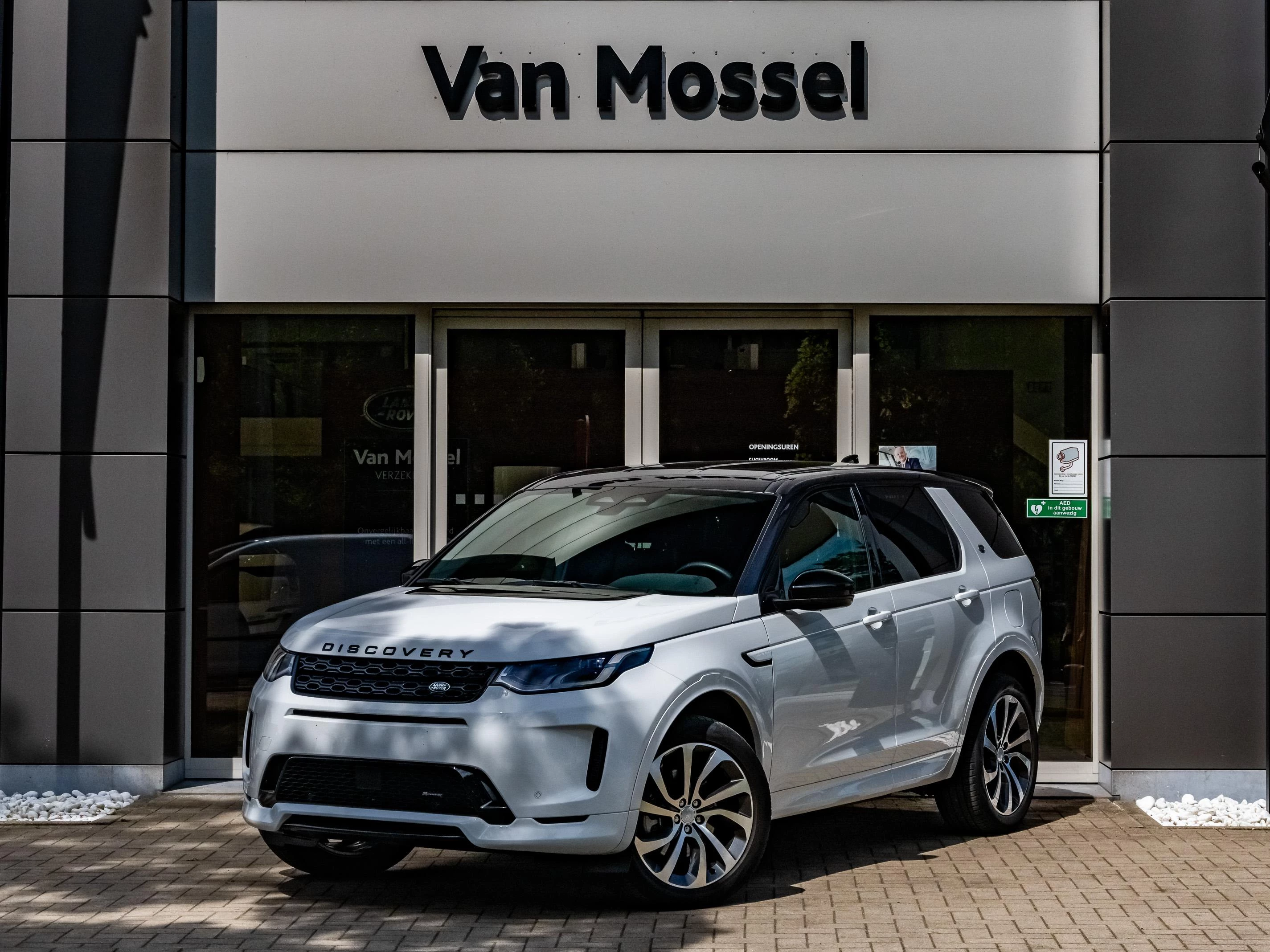Land Rover-Discovery Sport-image-0