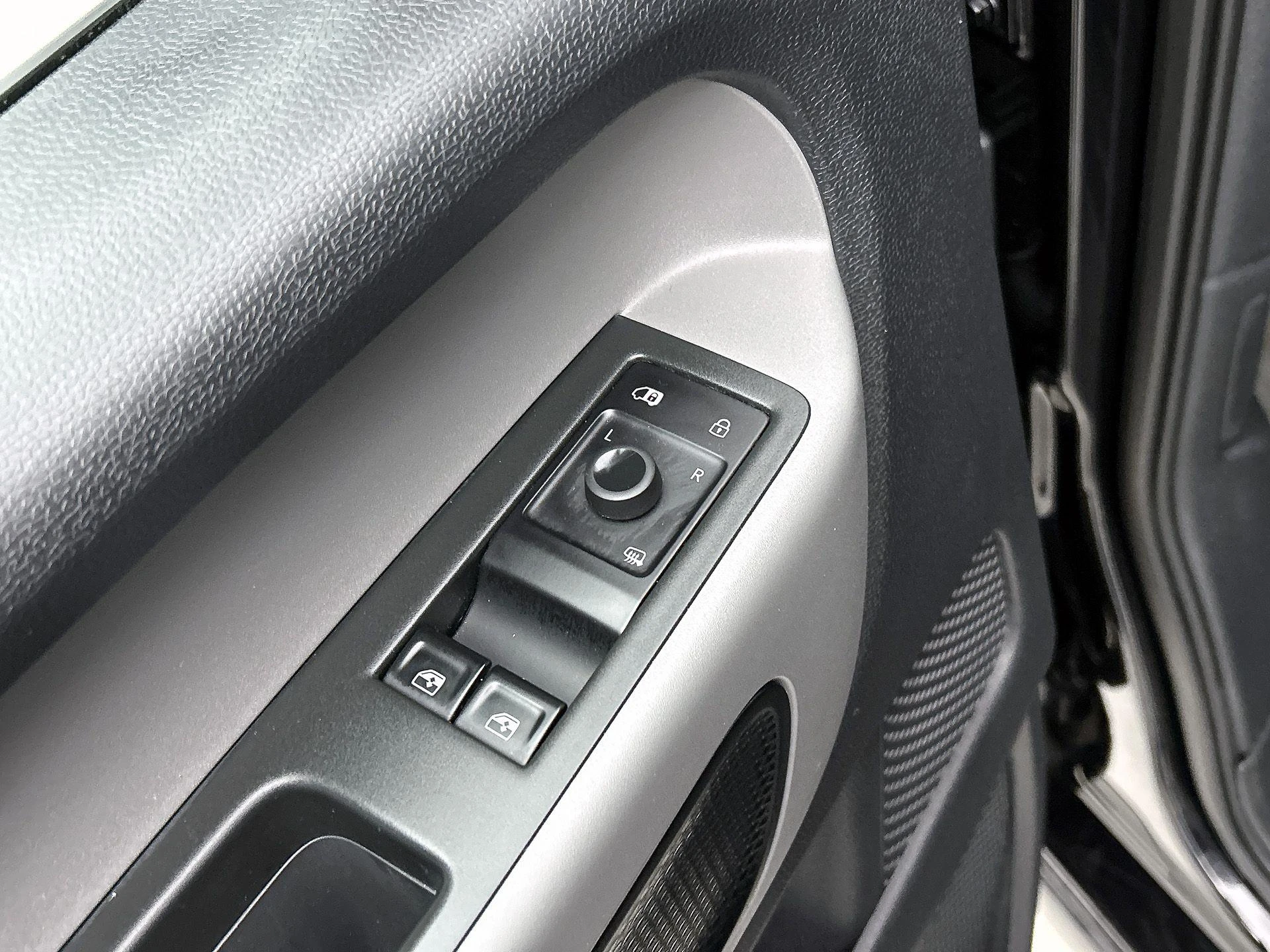 Volkswagen-ID. Buzz Cargo-image-24